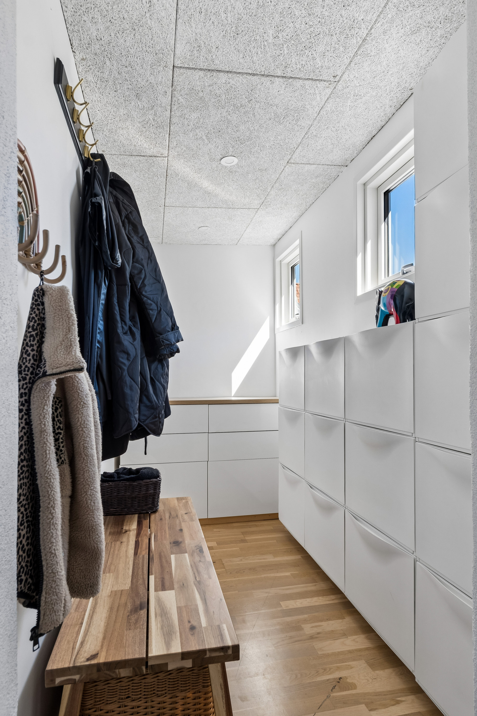 Fremhævet gang billede i fuldskærmstilstand. Billede af Njalsvej 139, Højstrup, 5210 Odense NV