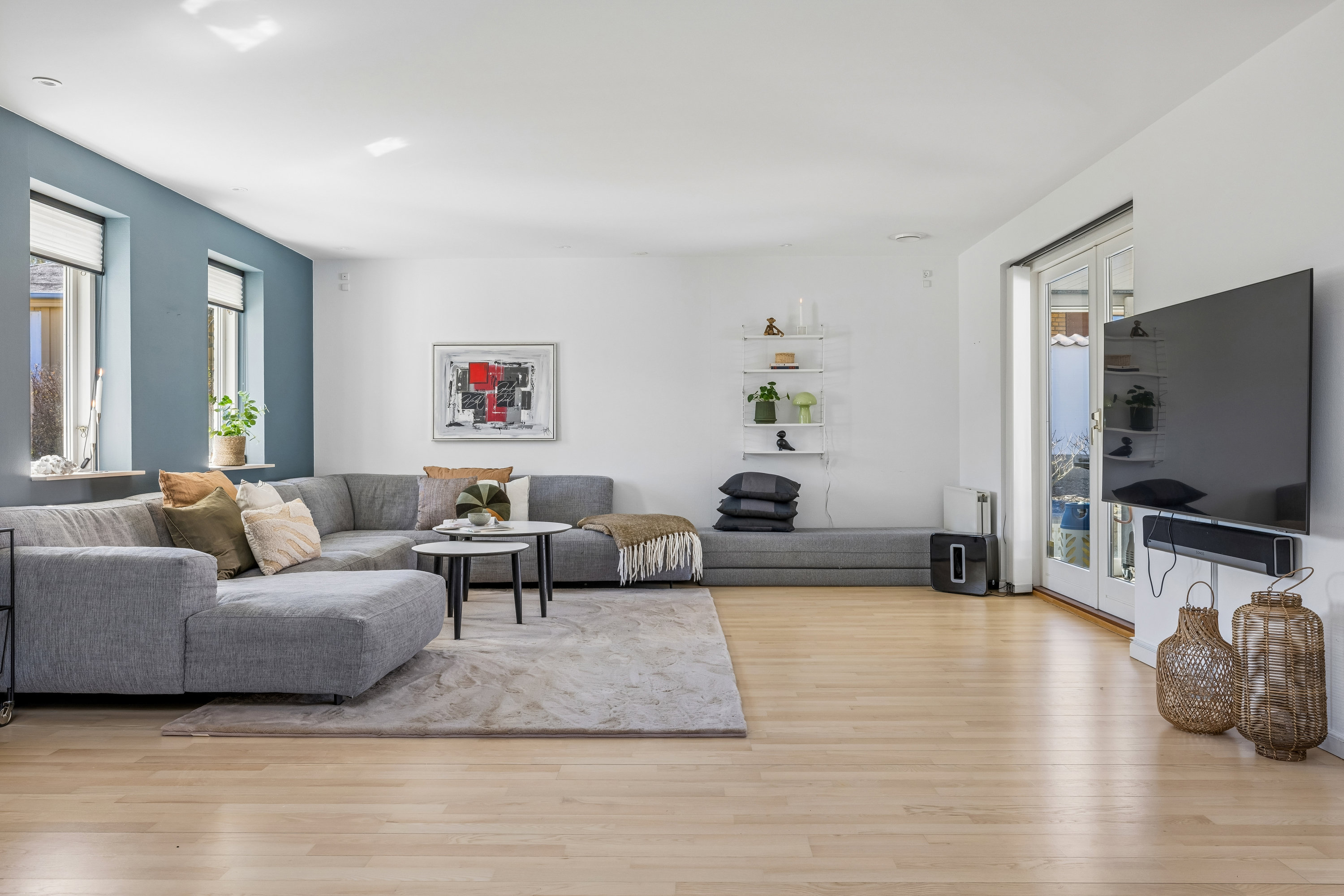 Fremhævet stue billede i fuldskærmstilstand. Billede af Rypebakken 35, Snestrup, 5210 Odense NV