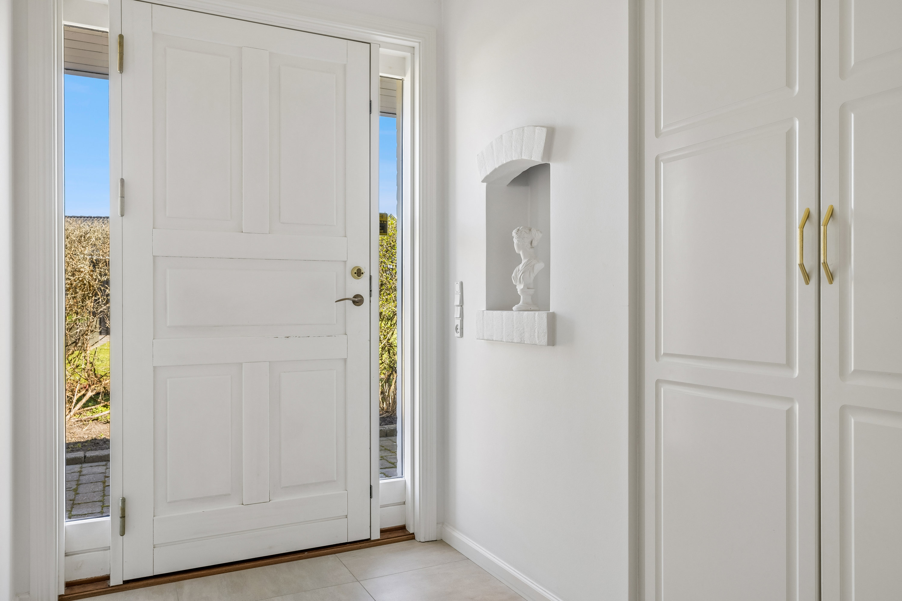 Miniaturebillede 1: entré. Billede af Rypebakken 35, Snestrup, 5210 Odense NV