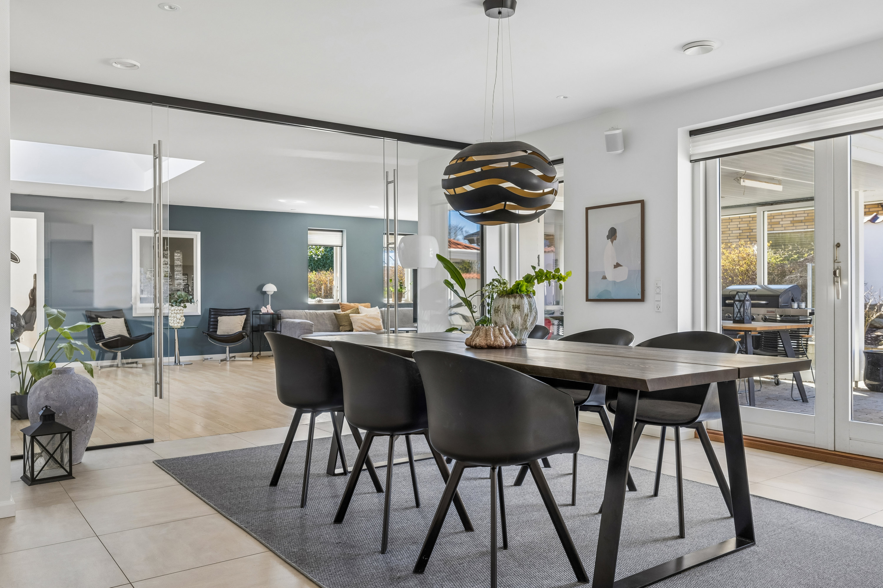 Fremhævet stue billede i fuldskærmstilstand. Billede af Rypebakken 35, Snestrup, 5210 Odense NV