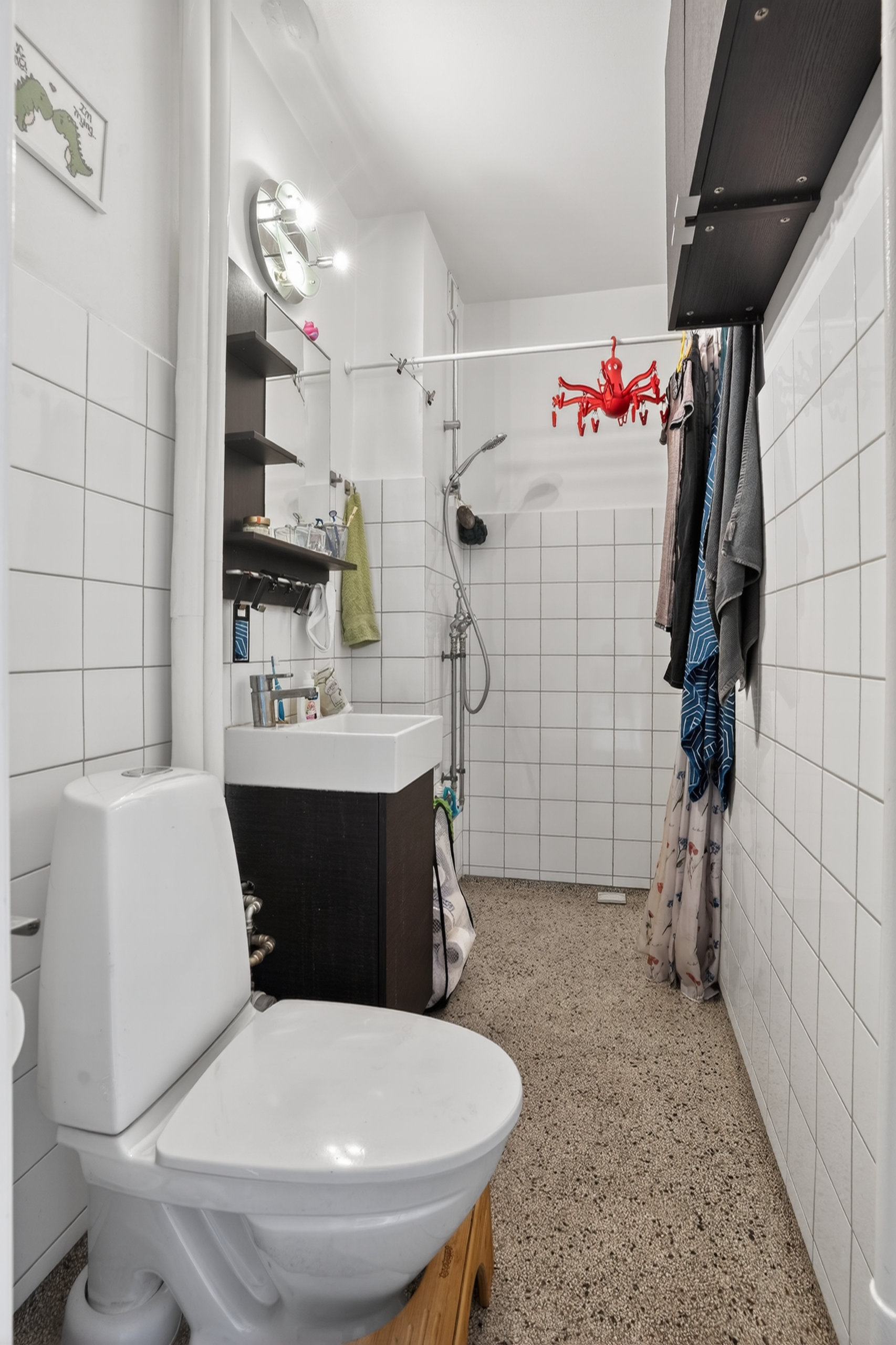 Fremhævet badeværelse billede i fuldskærmstilstand. Billede af Lyshøjgårdsvej 89, 1. mf., 2500 Valby