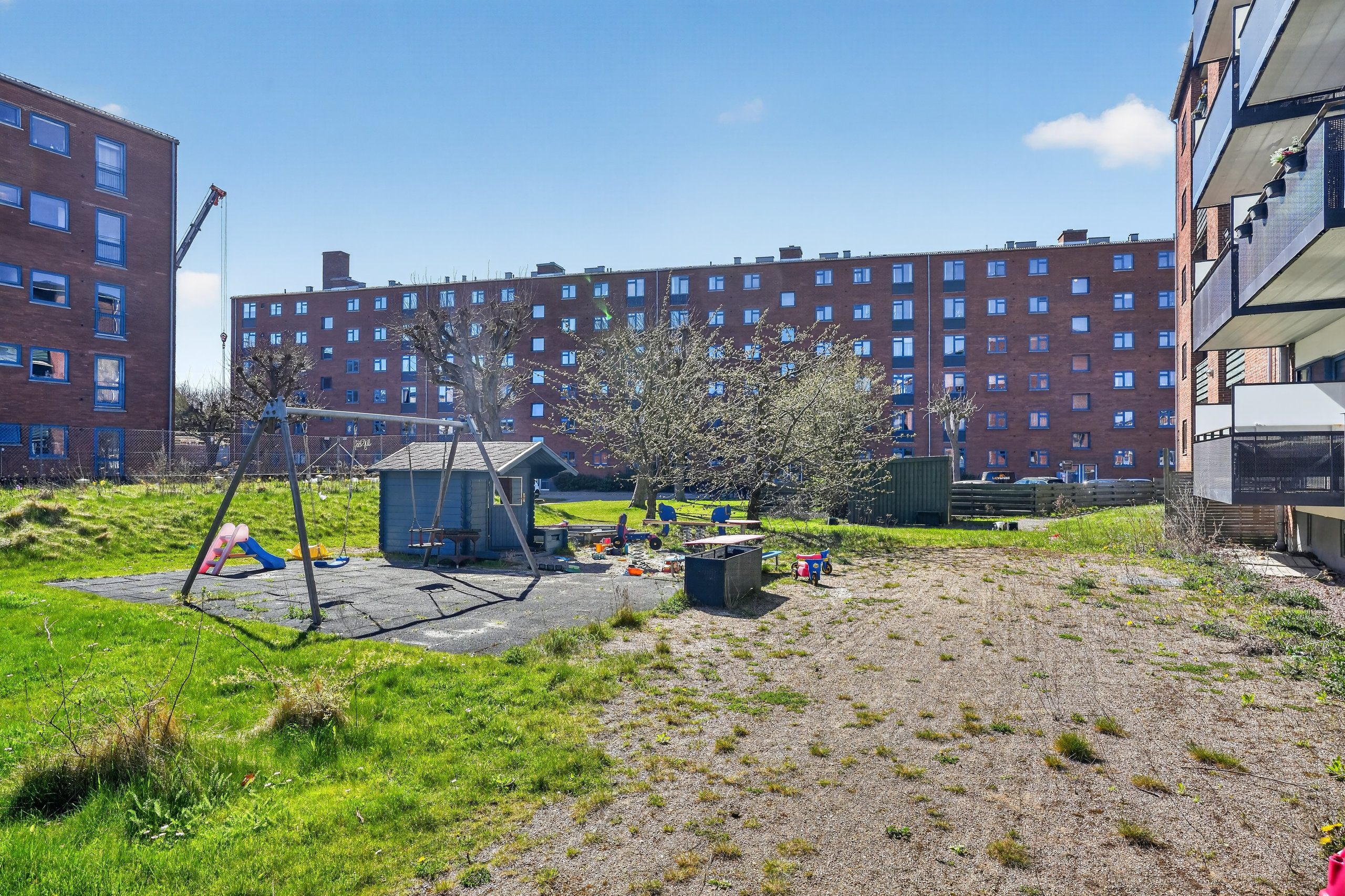 Fremhævet gårdmiljø billede i fuldskærmstilstand. Billede af Lyshøjgårdsvej 89, 1. mf., 2500 Valby