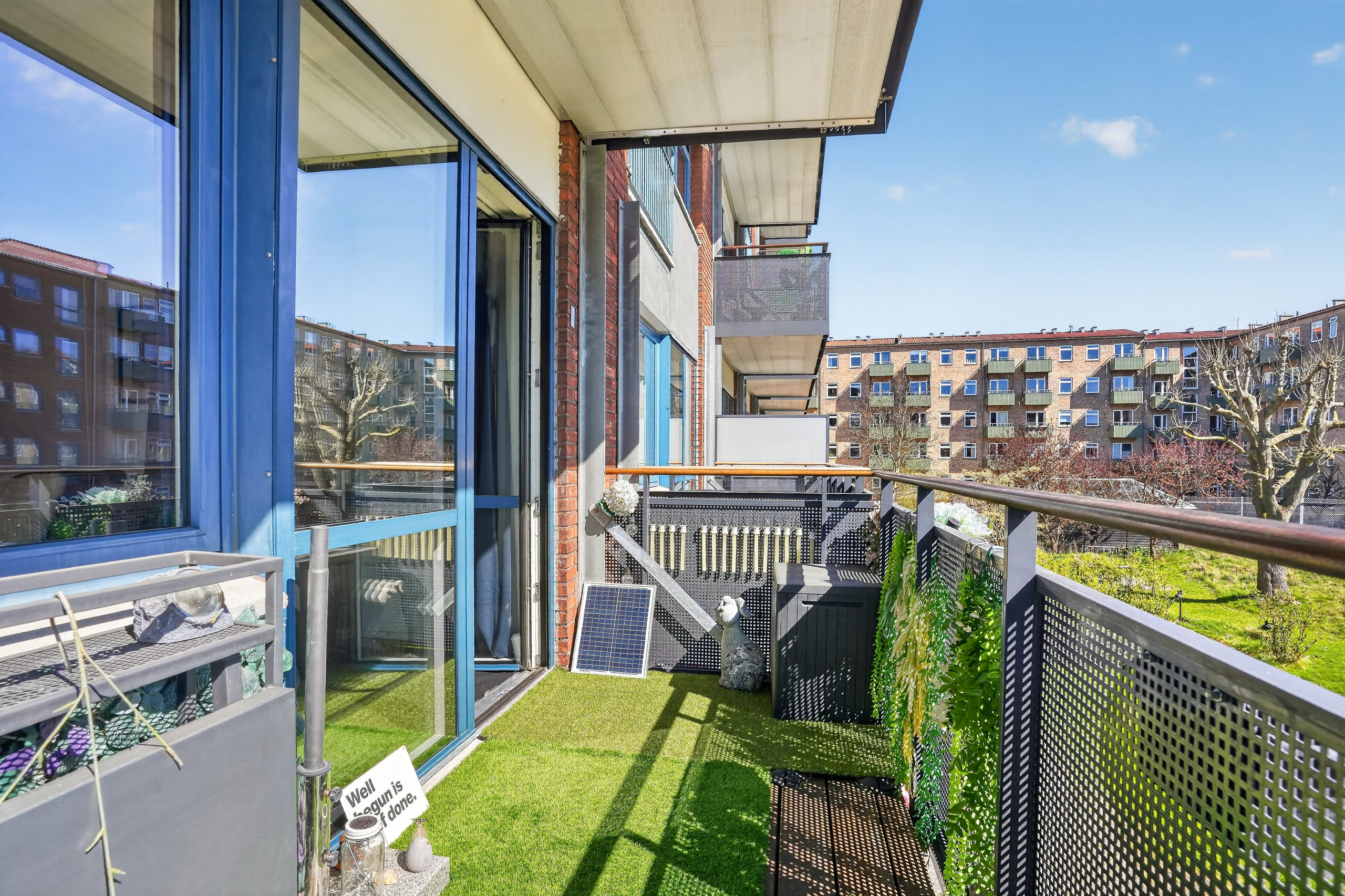 Miniaturebillede 1: altan. Billede af Lyshøjgårdsvej 89, 1. mf., 2500 Valby