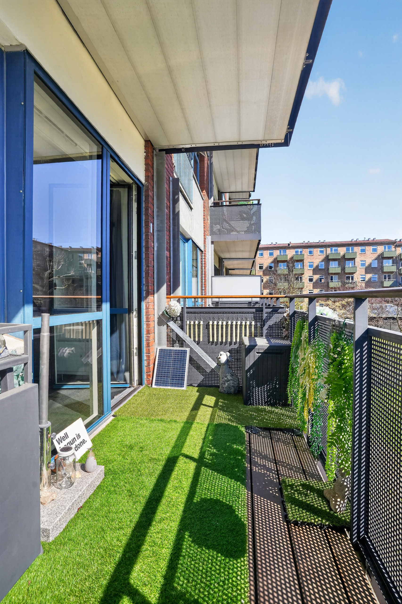 Fremhævet altan billede i fuldskærmstilstand. Billede af Lyshøjgårdsvej 89, 1. mf., 2500 Valby