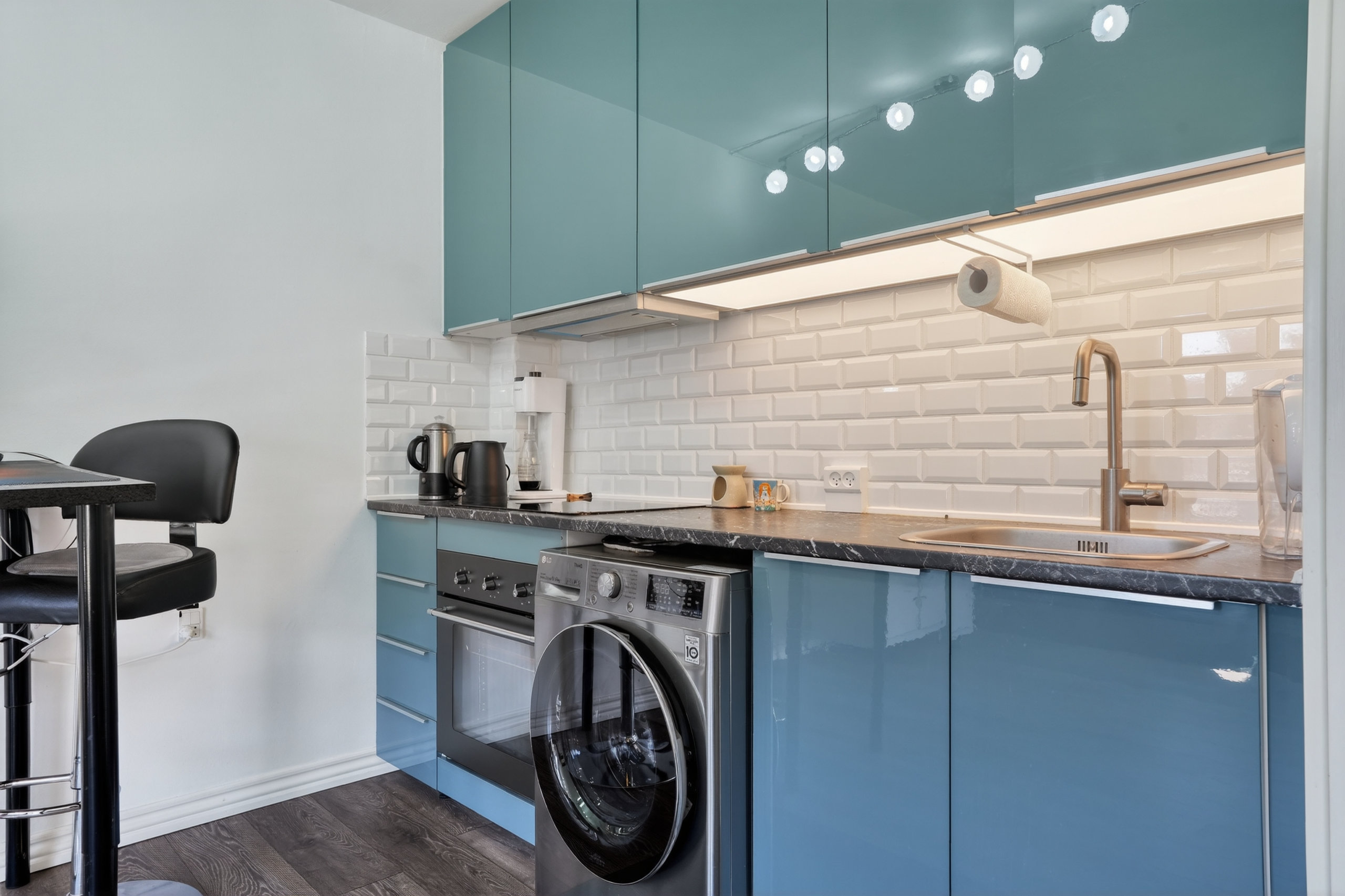 Fremhævet køkken billede i fuldskærmstilstand. Billede af Lyshøjgårdsvej 89, 1. mf., 2500 Valby