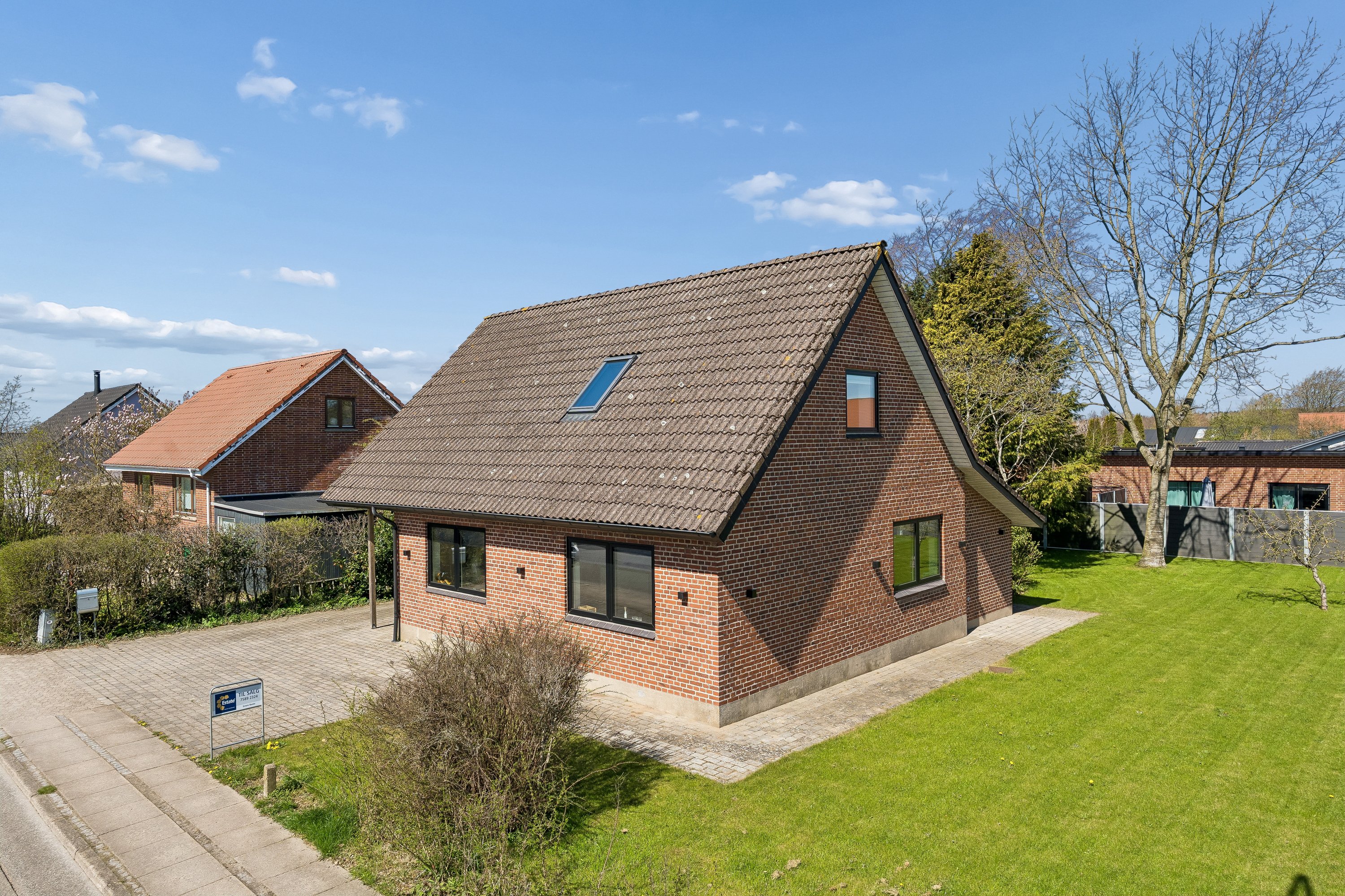 Villa: Ejendommen på Juelsbovej 18, 8723 Løsning