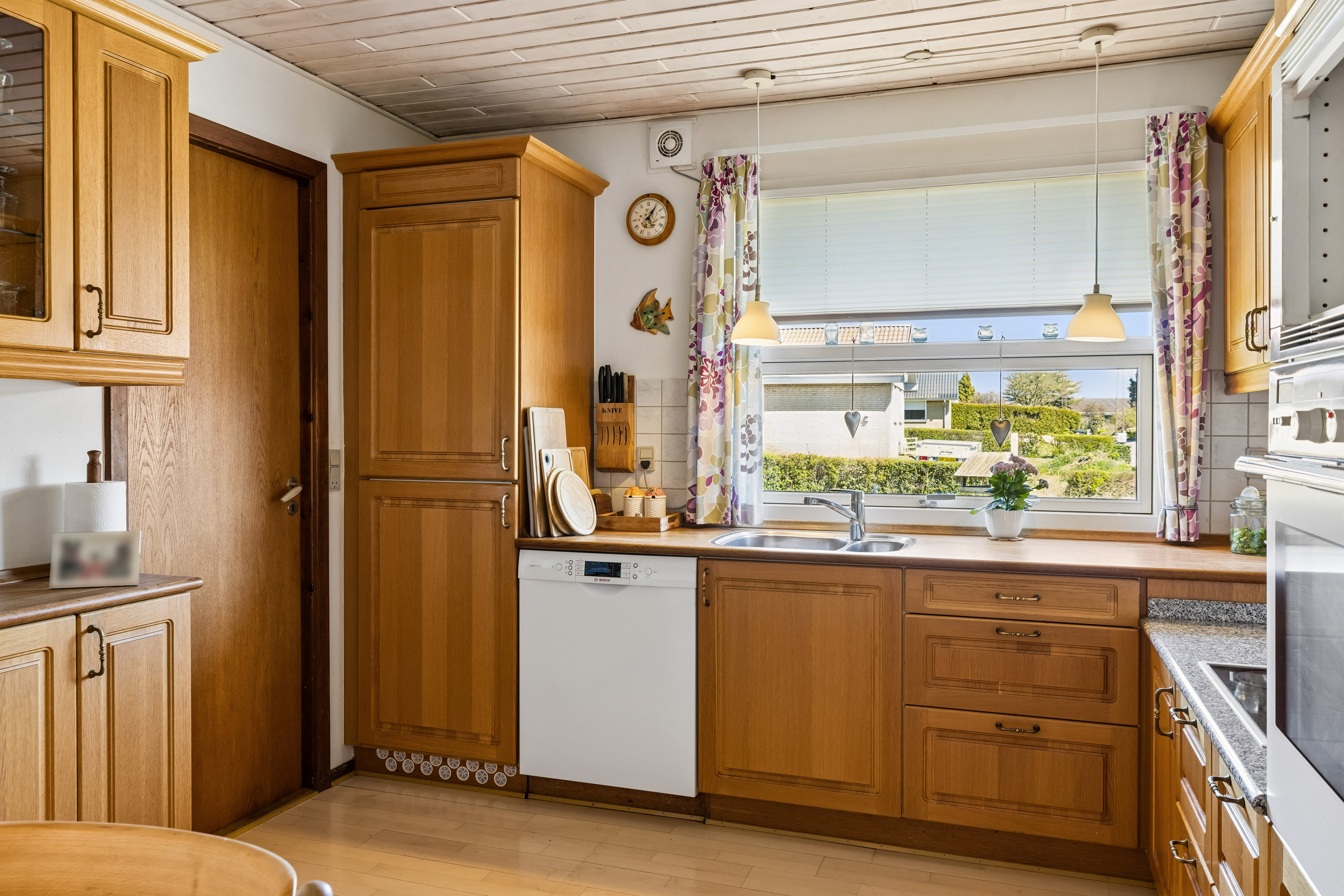 Fremhævet køkken billede i fuldskærmstilstand. Billede af Lillehave 22, Lysabild, 6470 Sydals