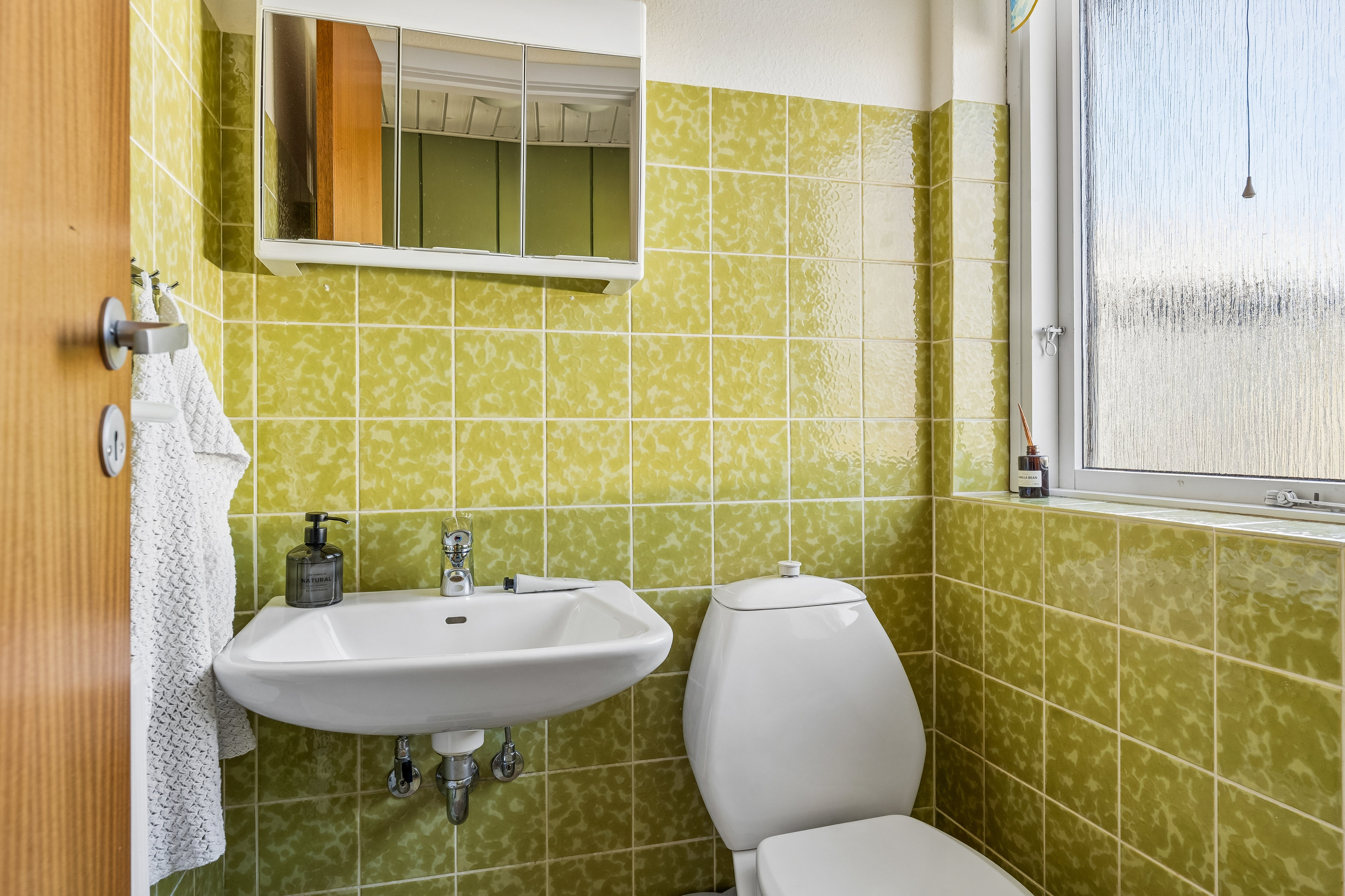 Fremhævet gæstetoilet billede i fuldskærmstilstand. Billede af Nymarksvej 28, 8722 Hedensted