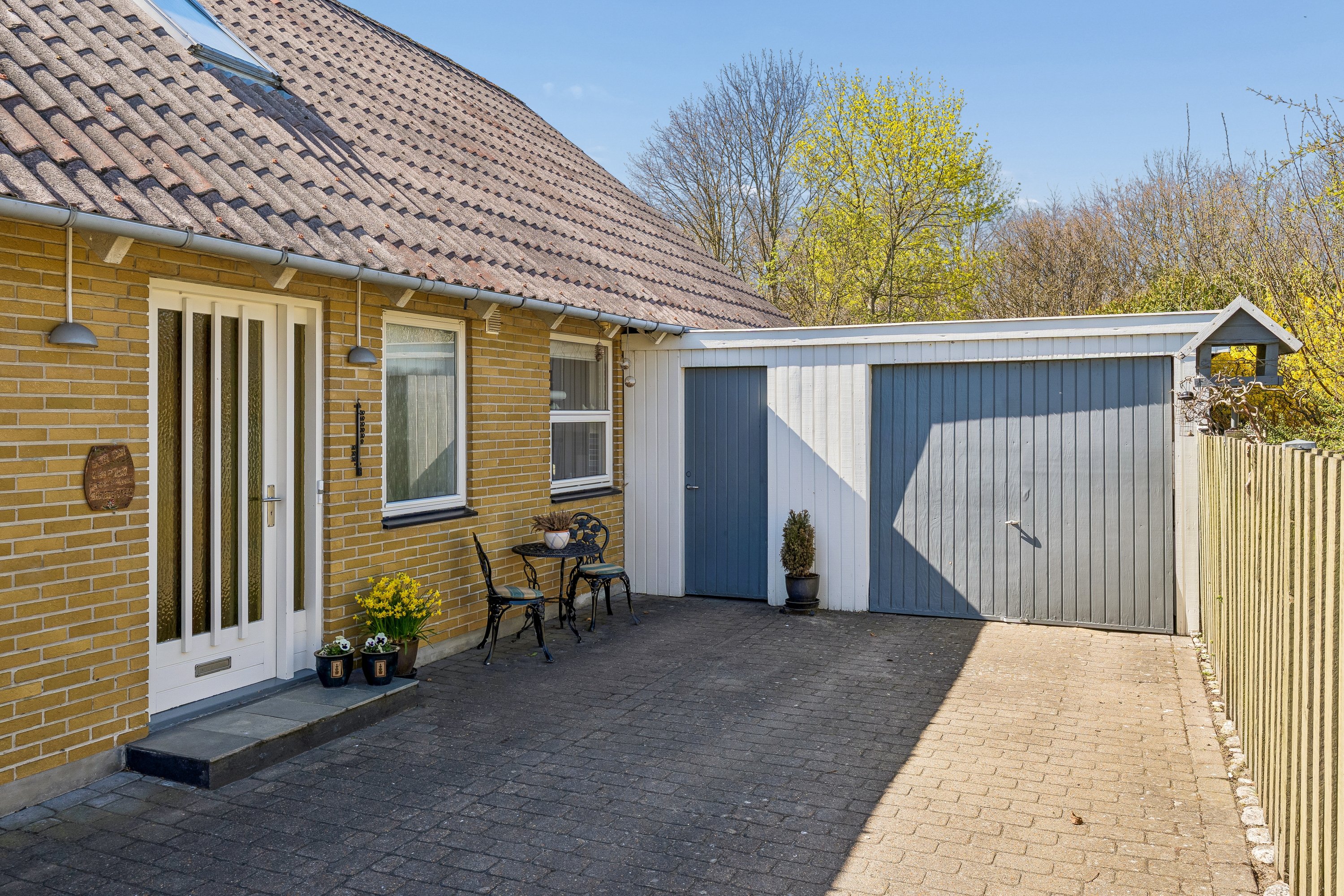 Fremhævet indkørsel billede i fuldskærmstilstand. Billede af Nymarksvej 28, 8722 Hedensted