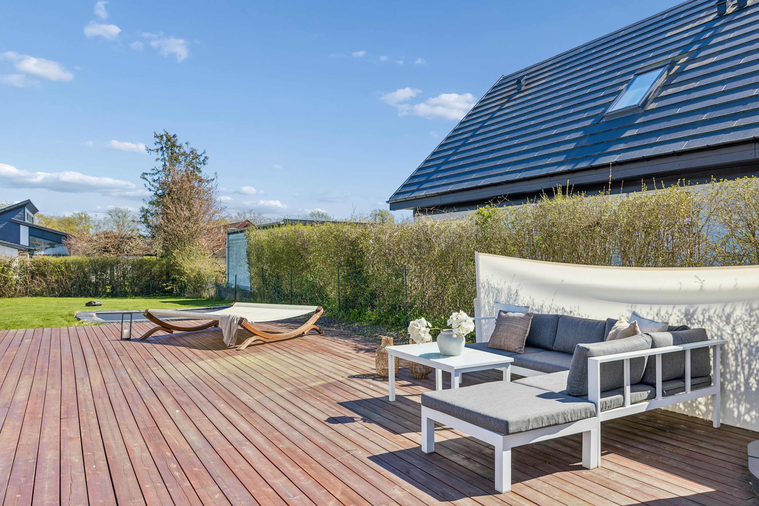 Fremhævet terrasse billede i fuldskærmstilstand. Billede af Løvsangervænget 9, Snestrup, 5210 Odense NV