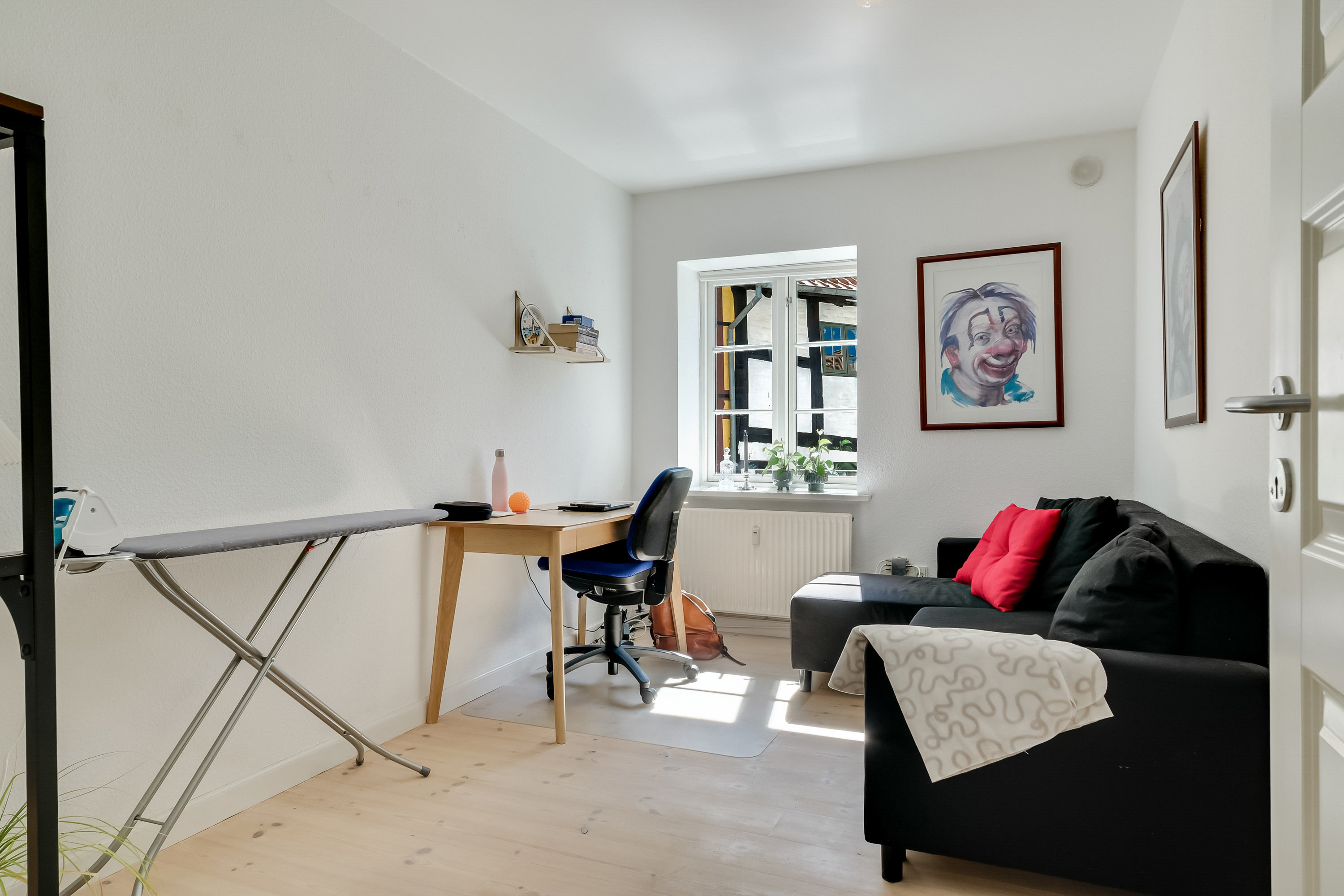 Fremhævet værelse billede i fuldskærmstilstand. Billede af Nørregade 31C, 1. tv., 5000 Odense C