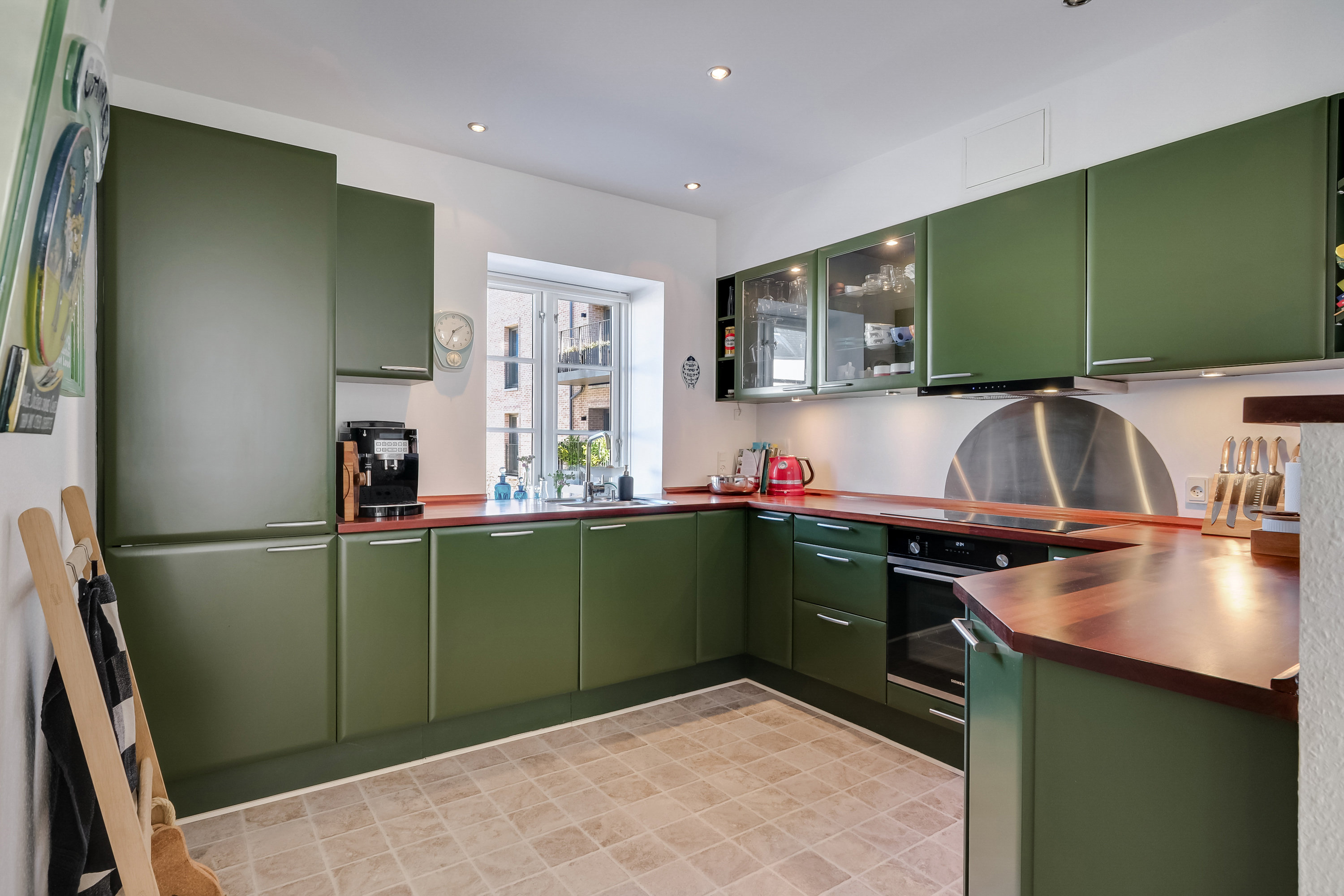 Fremhævet køkken billede i fuldskærmstilstand. Billede af Nørregade 31C, 1. tv., 5000 Odense C