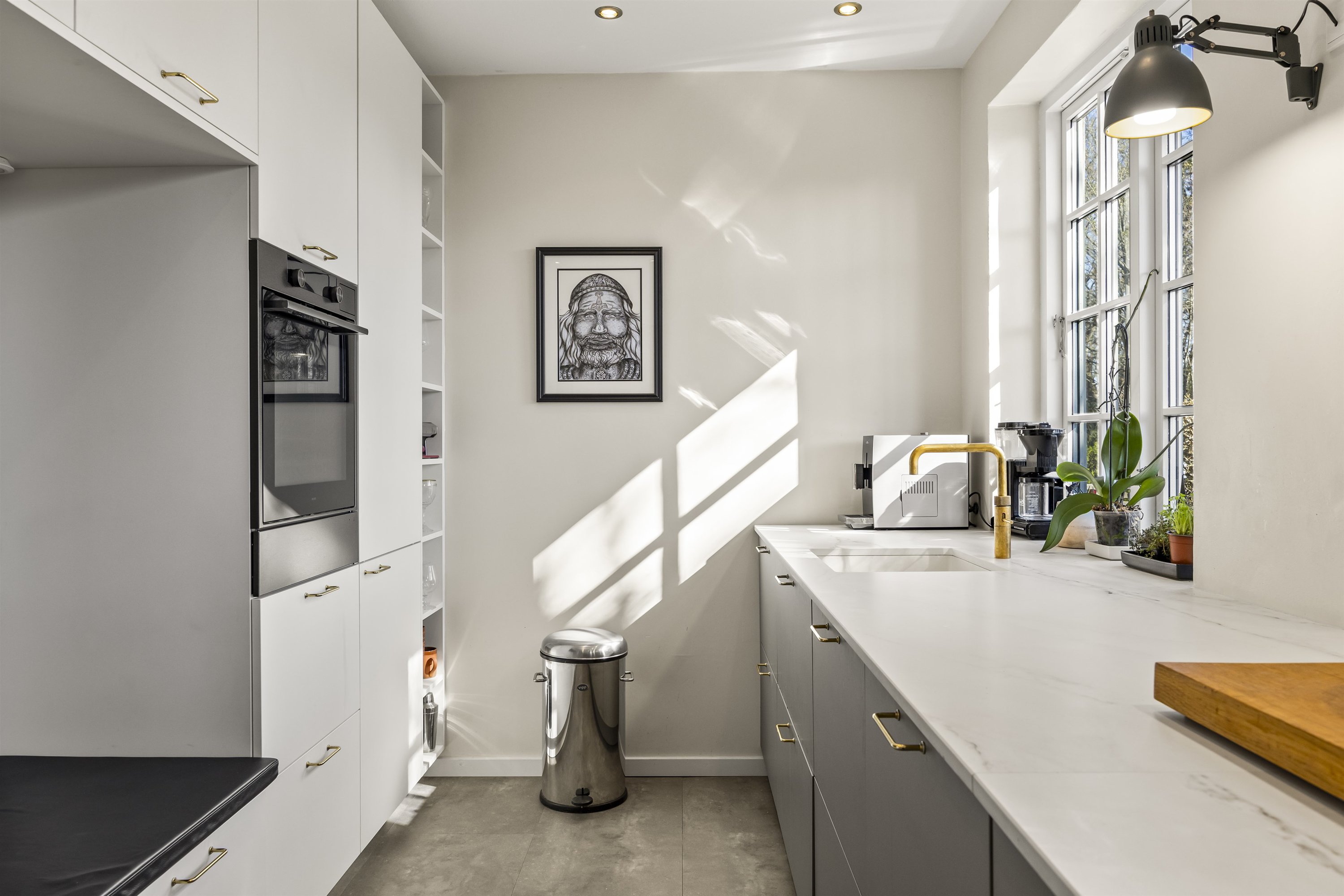 Fremhævet køkken billede i fuldskærmstilstand. Billede af Nordre Strandvej 375, 3100 Hornbæk