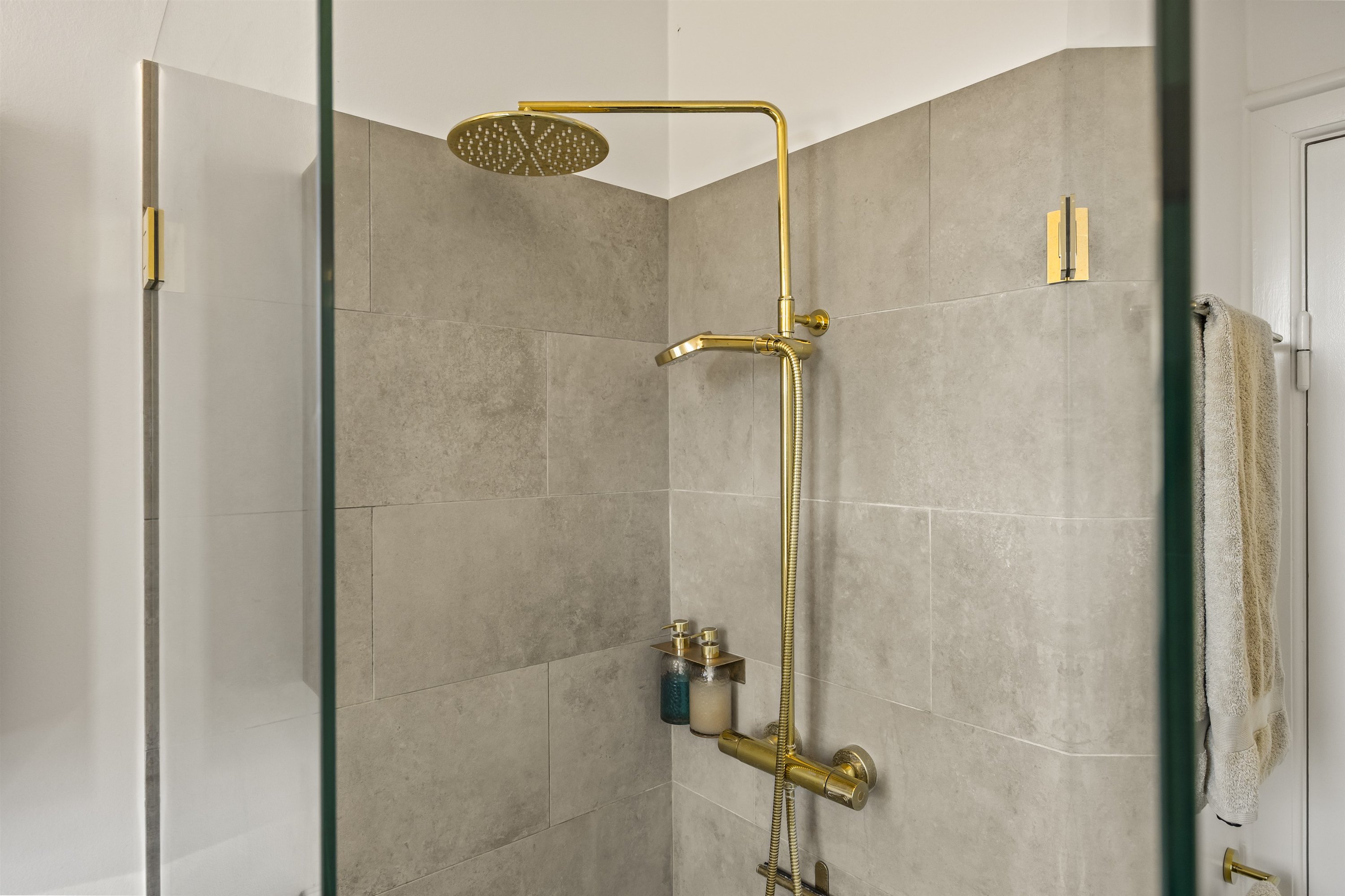 Fremhævet badeværelse billede i fuldskærmstilstand. Billede af Nordre Strandvej 375, 3100 Hornbæk