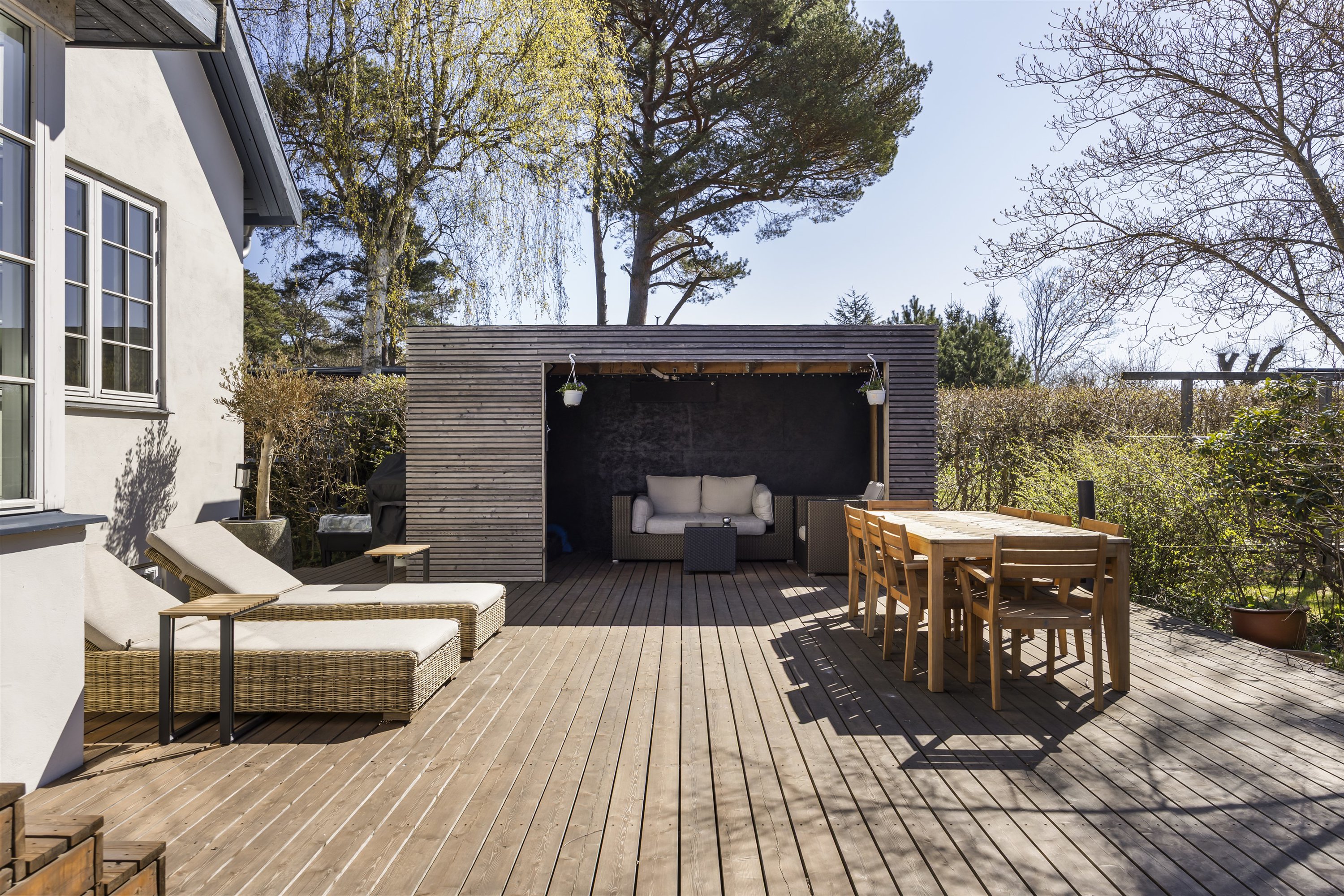 Fremhævet terrasse billede i fuldskærmstilstand. Billede af Nordre Strandvej 375, 3100 Hornbæk