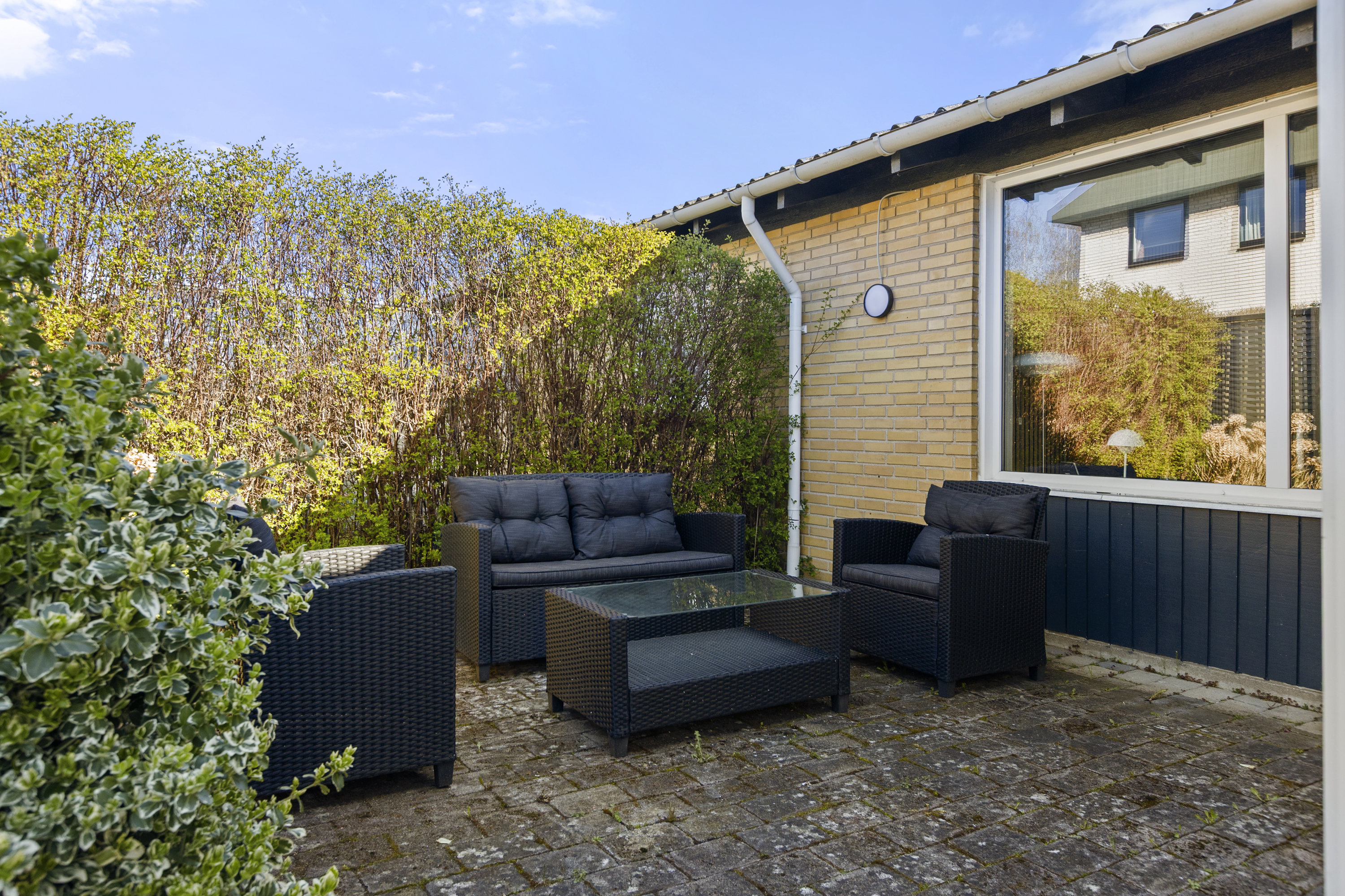 Fremhævet terrasse billede i fuldskærmstilstand. Billede af Fogedgårdsvej 42, 4050 Skibby