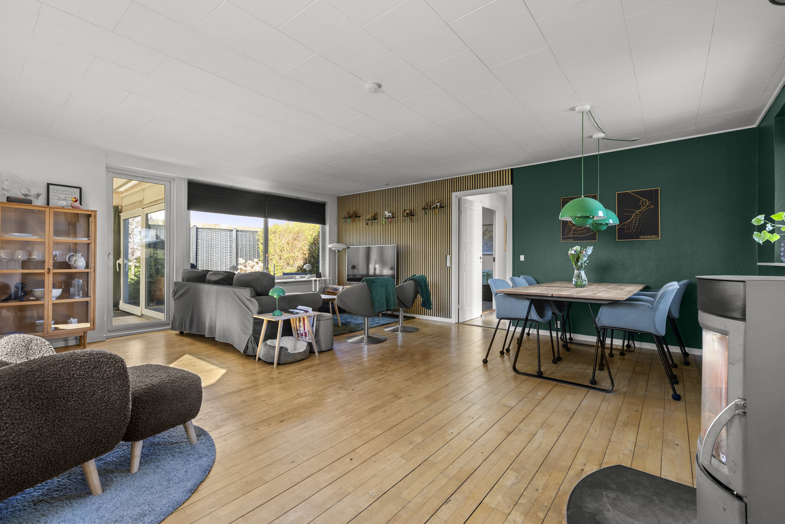 Fremhævet stue billede i fuldskærmstilstand. Billede af Fogedgårdsvej 42, 4050 Skibby