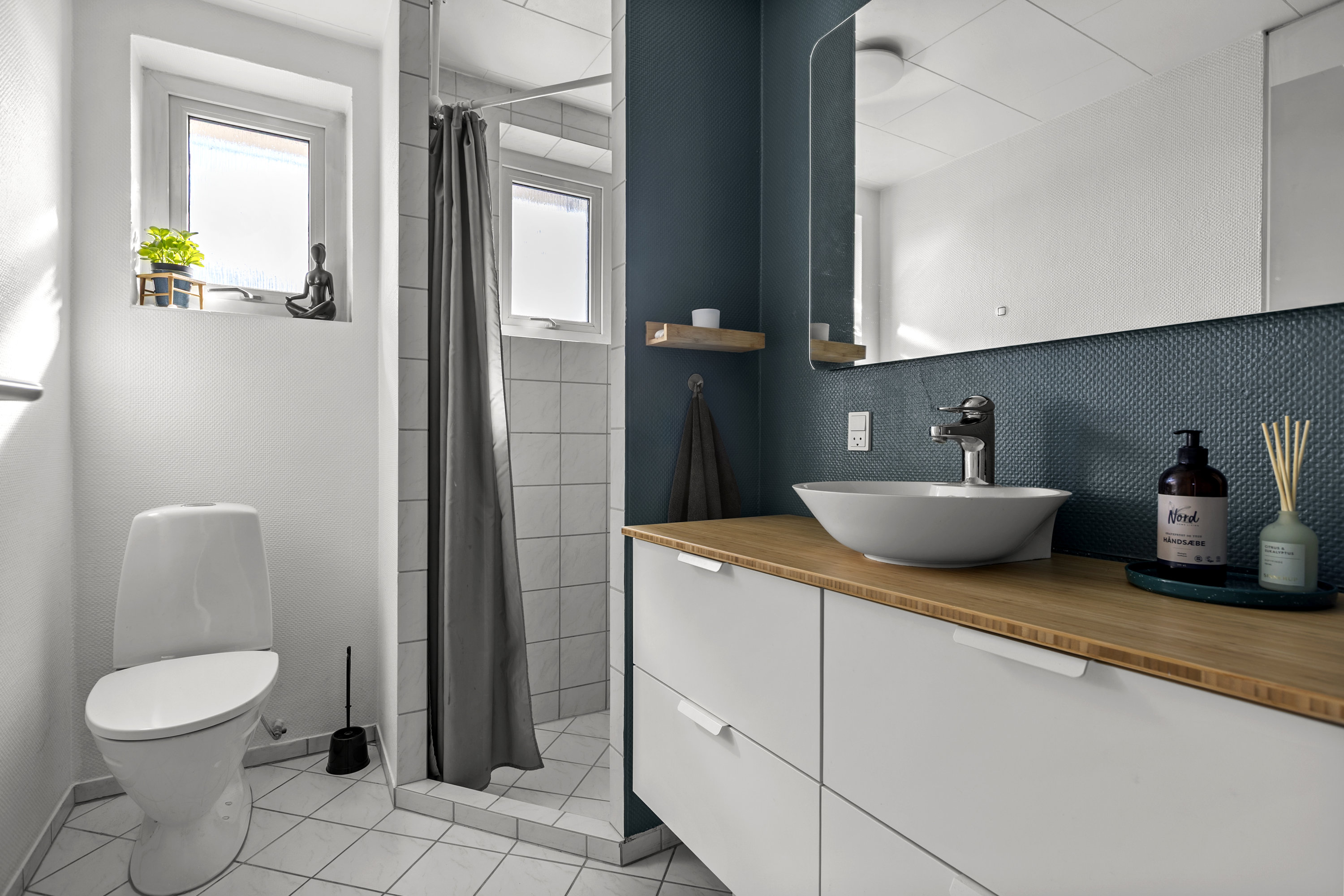 Fremhævet badeværelse billede i fuldskærmstilstand. Billede af Fogedgårdsvej 42, 4050 Skibby