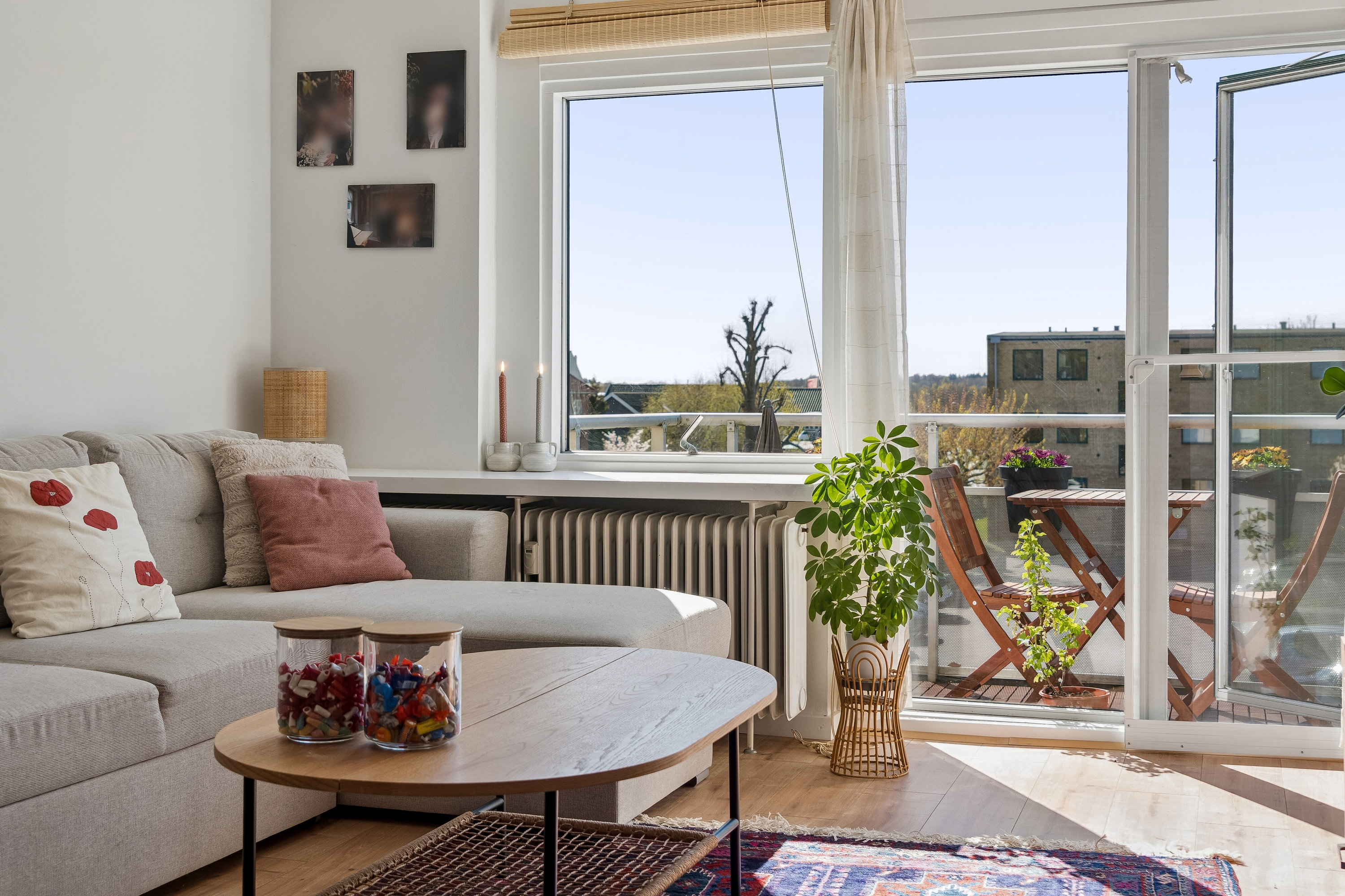 Fremhævet stue billede i fuldskærmstilstand. Billede af Bybjergvej 19, 2. tv., 2970 Hørsholm