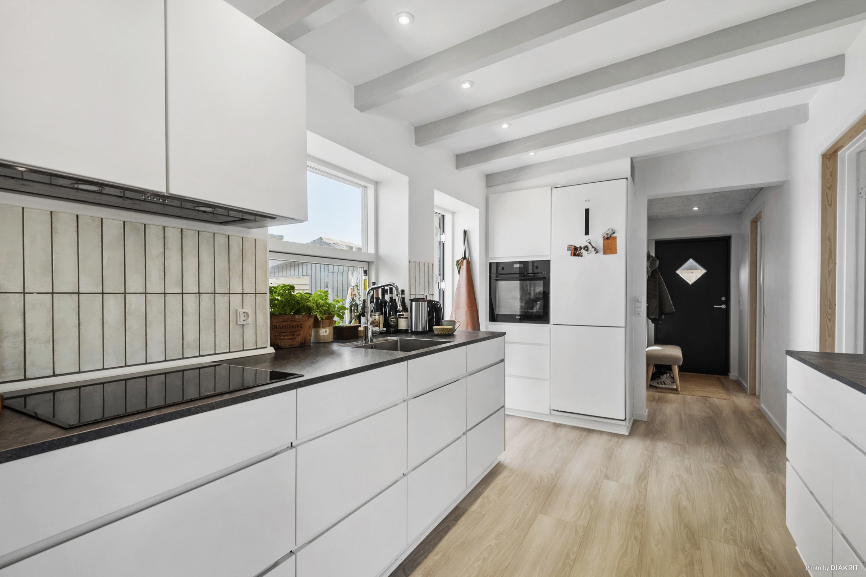 Fremhævet køkken billede i fuldskærmstilstand. Billede af Skrænten 51, 4671 Strøby