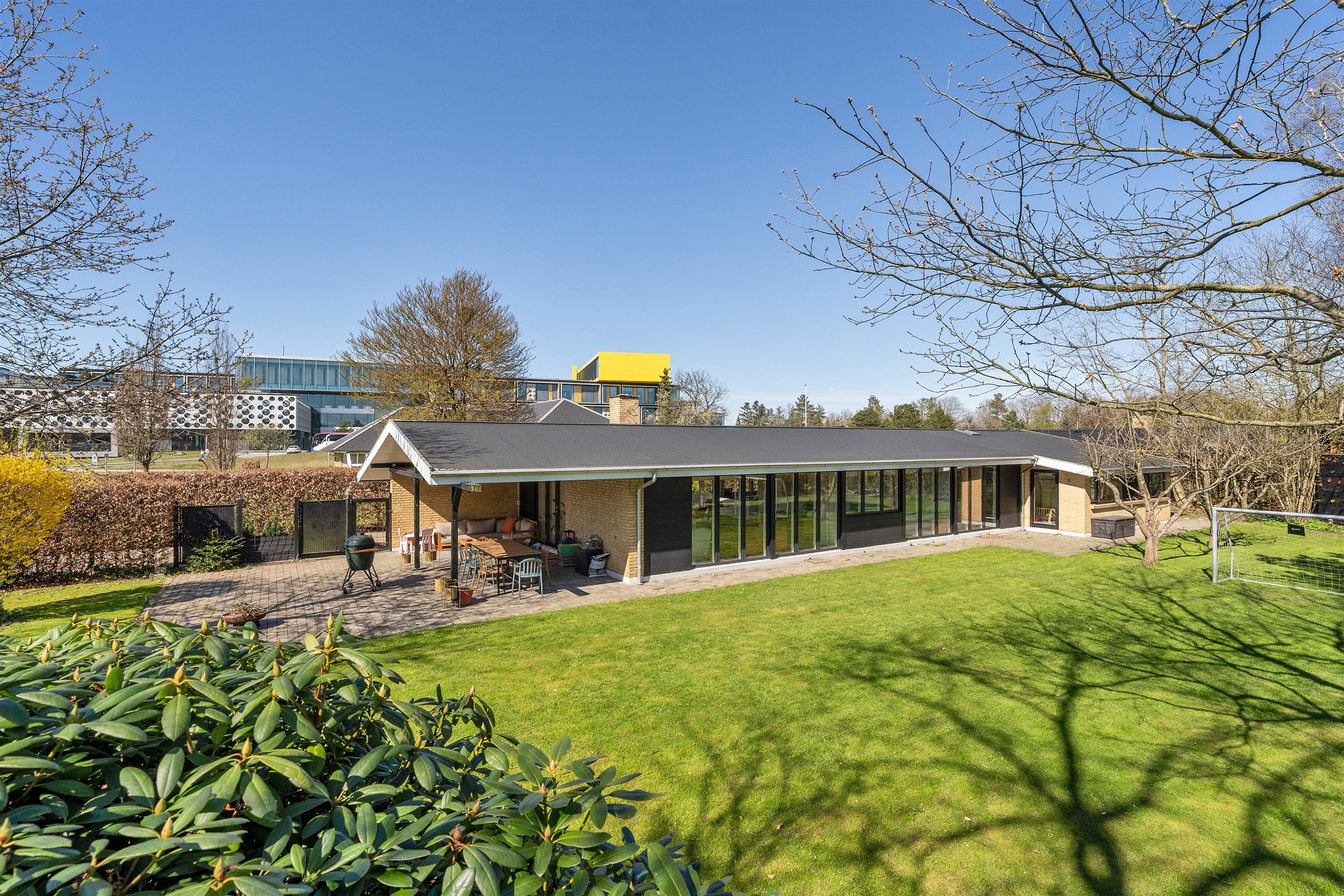 Villa: Ejendommen på Skovparken 232, 7190 Billund
