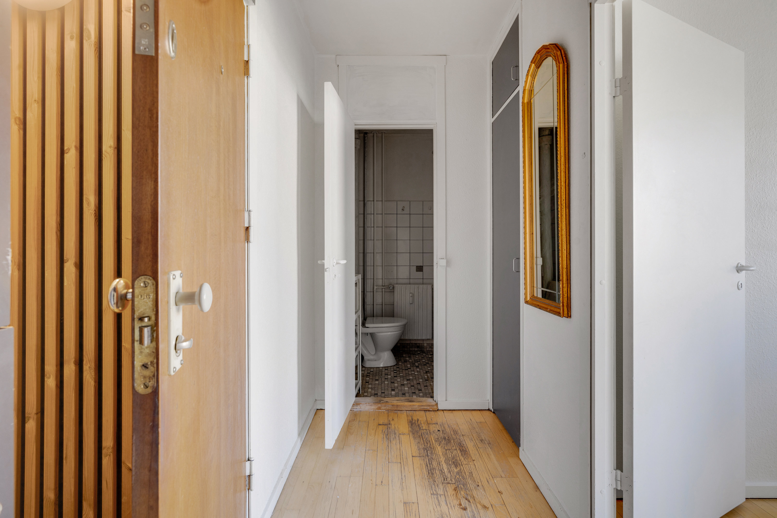 Fremhævet gang billede i fuldskærmstilstand. Billede af Pileengen 8, st.. th., 2625 Vallensbæk