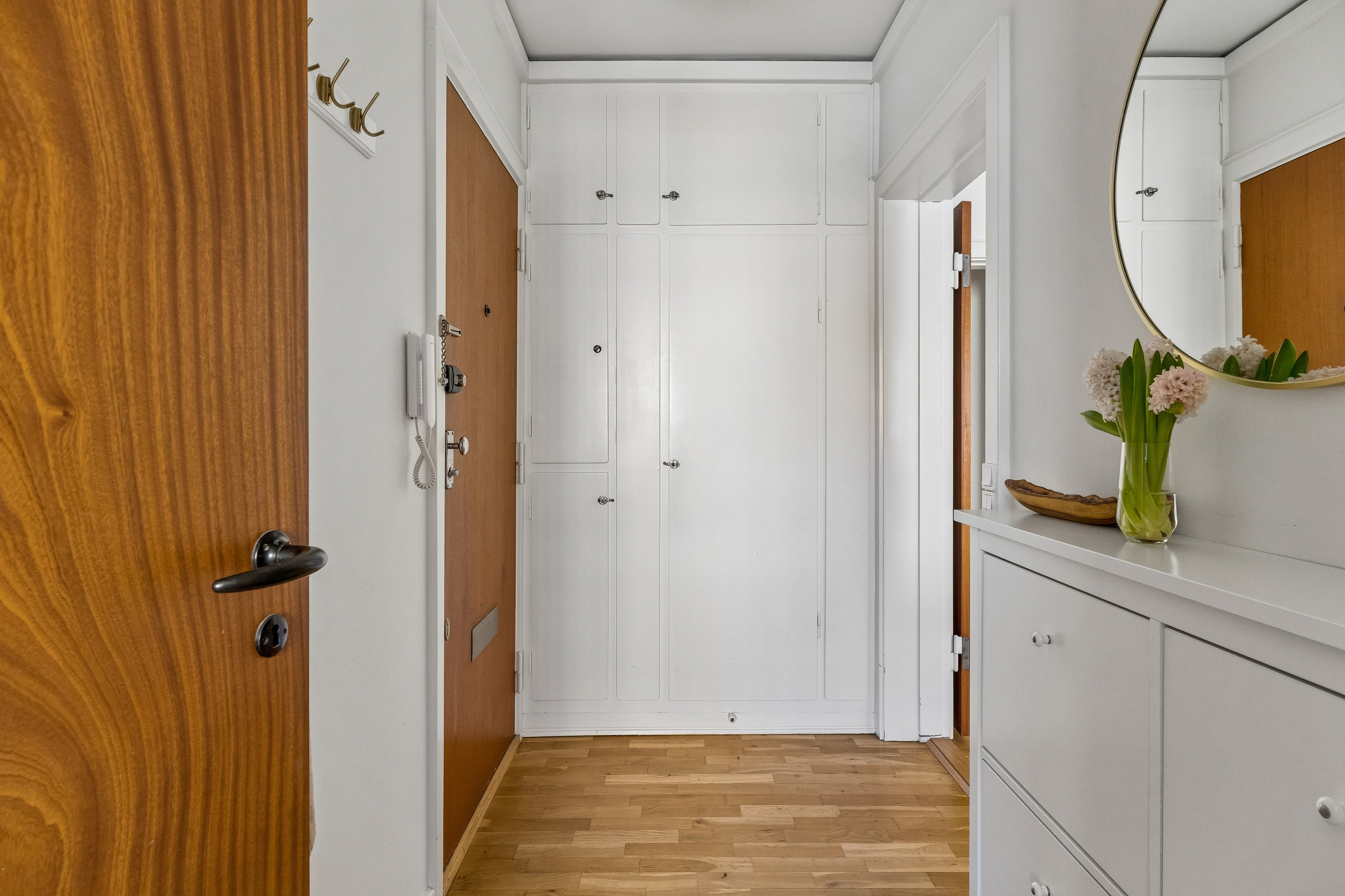 Fremhævet entré billede i fuldskærmstilstand. Billede af Dronningens Tværgade 48, 2. 3., 1302 København K