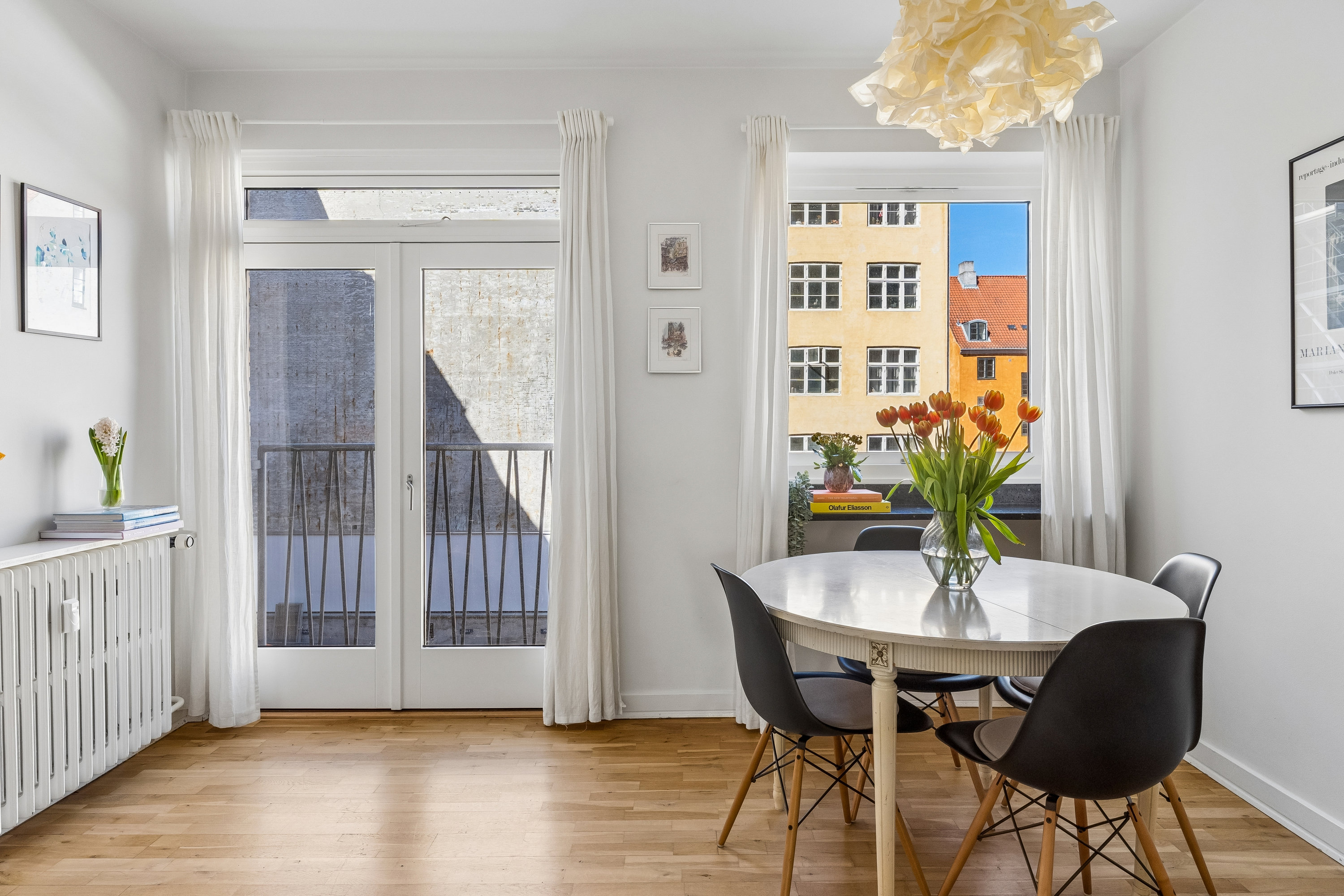 Fremhævet stue billede i fuldskærmstilstand. Billede af Dronningens Tværgade 48, 2. 3., 1302 København K