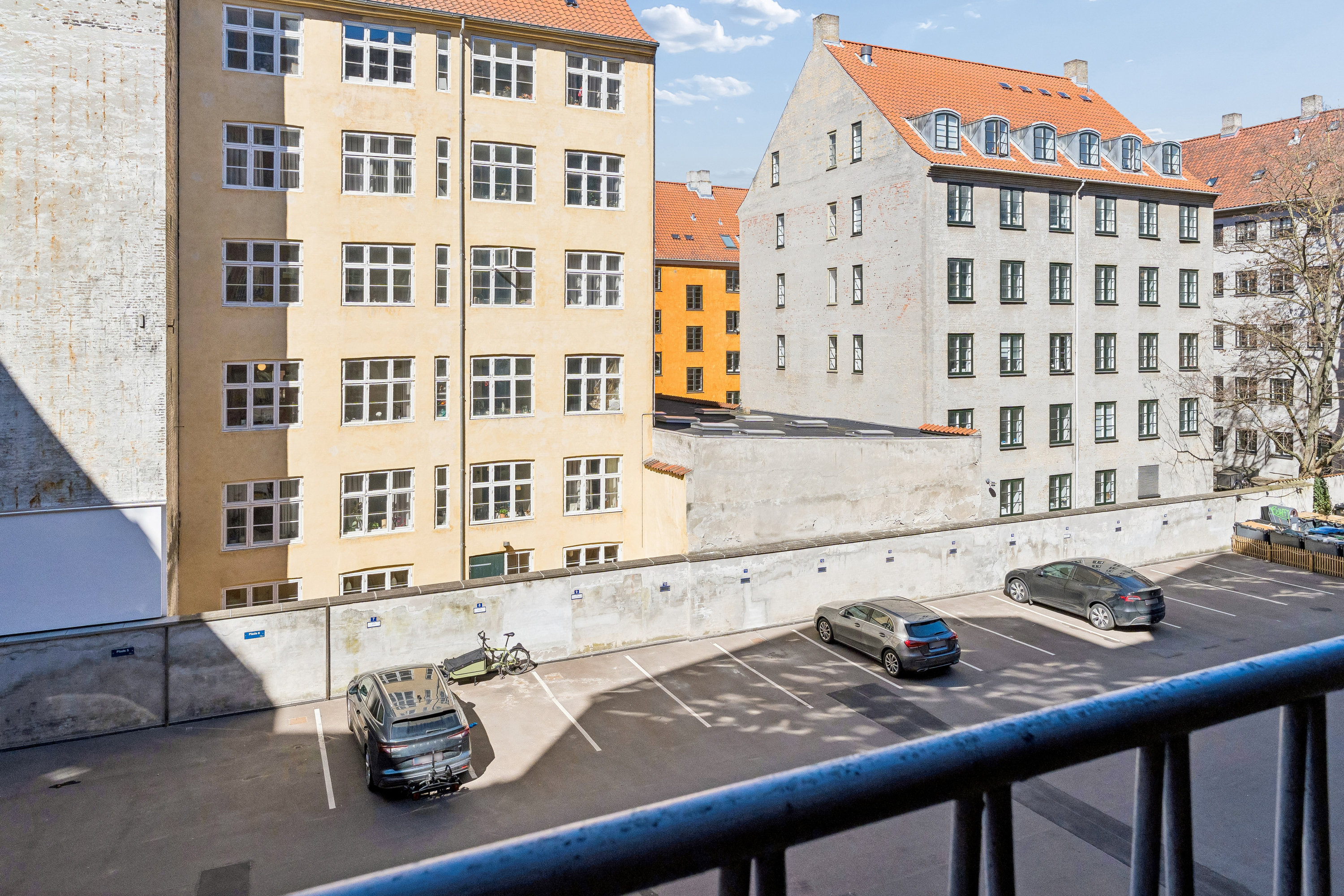 Fremhævet andet billede i fuldskærmstilstand. Billede af Dronningens Tværgade 48, 2. 3., 1302 København K