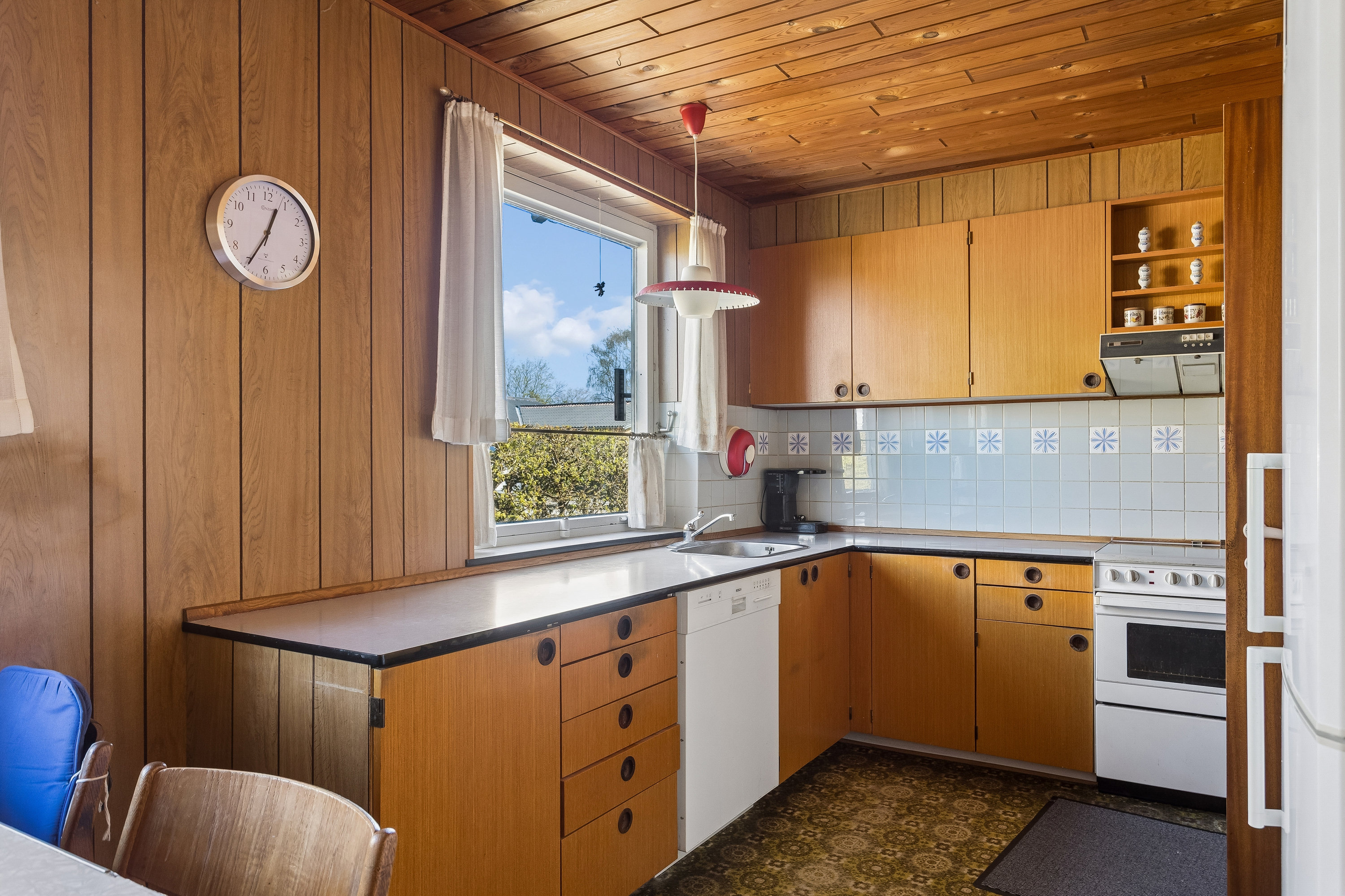 Fremhævet køkken billede i fuldskærmstilstand. Billede af Vølundsvej 13, 7500 Holstebro