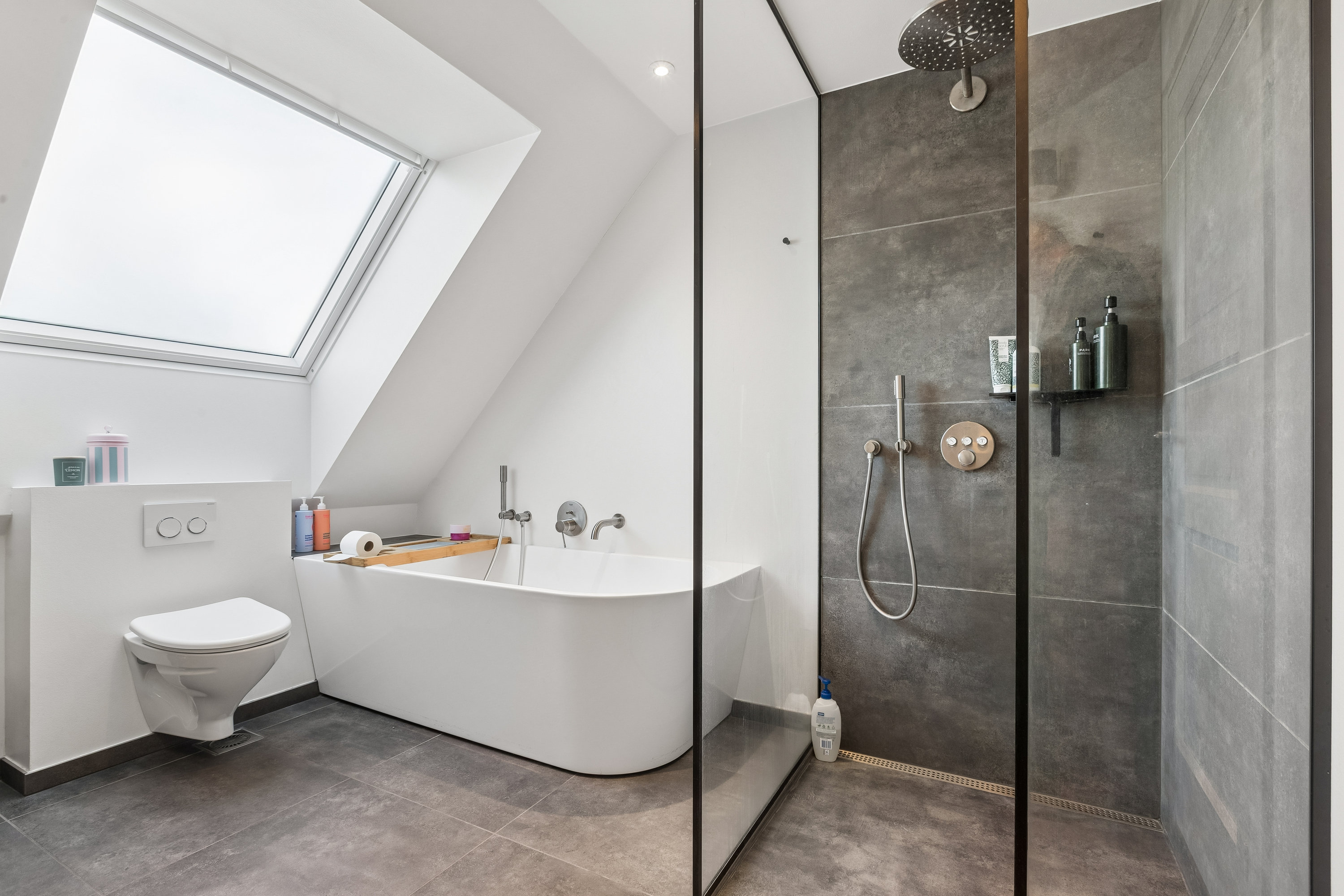 Fremhævet badeværelse billede i fuldskærmstilstand. Billede af Mortel Alle 29, 2791 Dragør