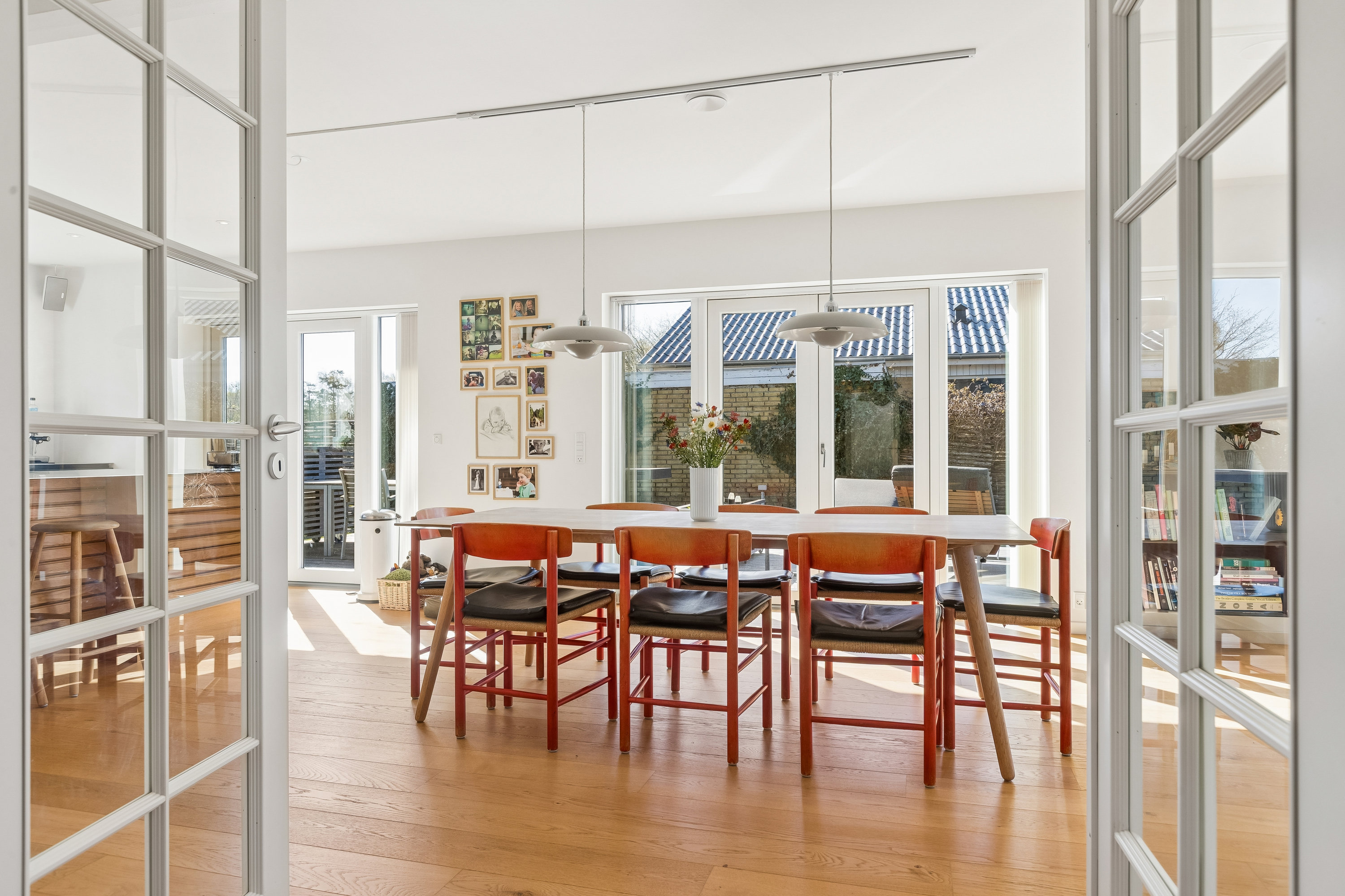 Fremhævet stue billede i fuldskærmstilstand. Billede af Mortel Alle 29, 2791 Dragør