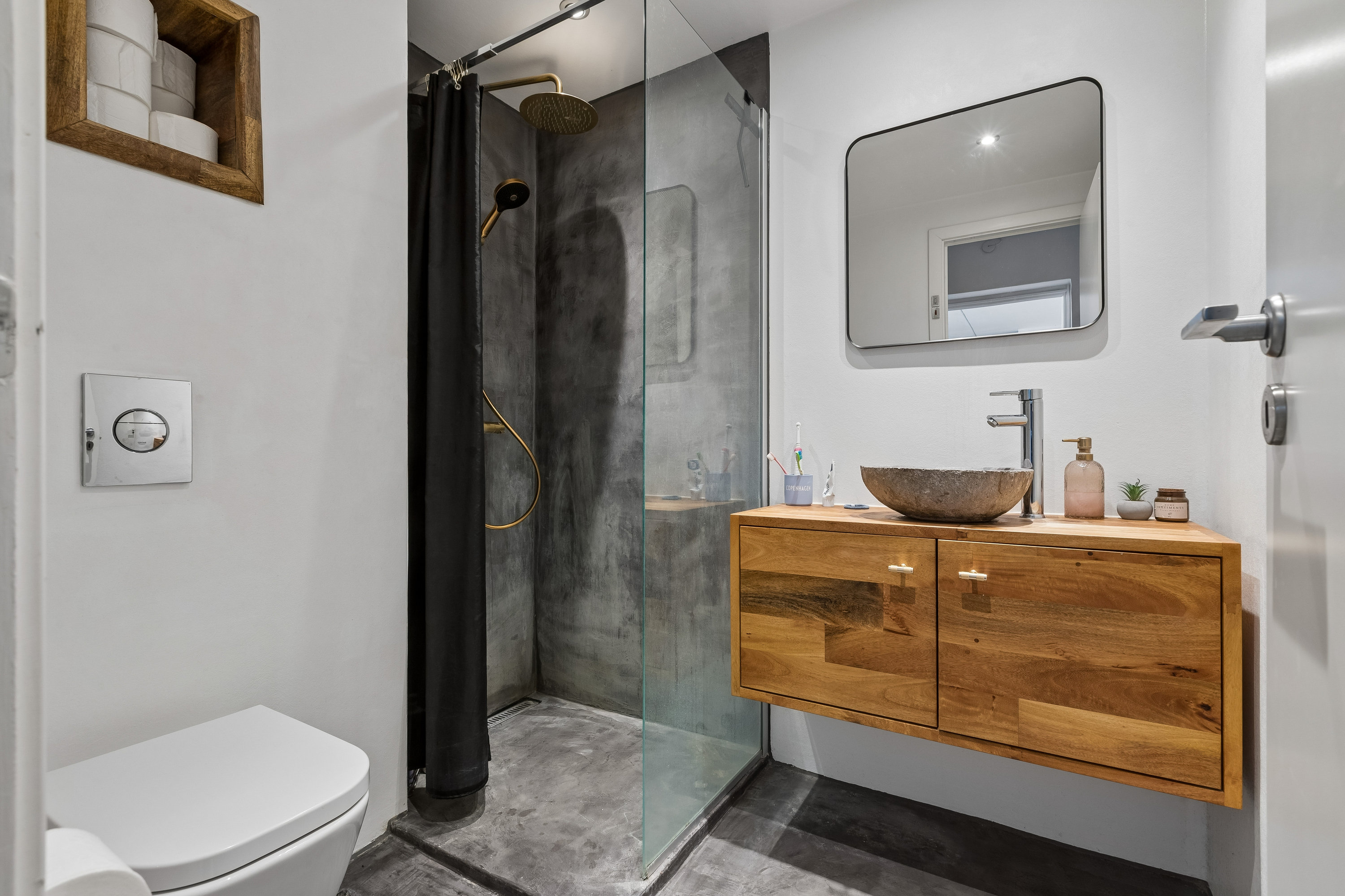 Miniaturebillede 2: badeværelse. Billede af Birketinget 12, 1. 3., 2300 København S