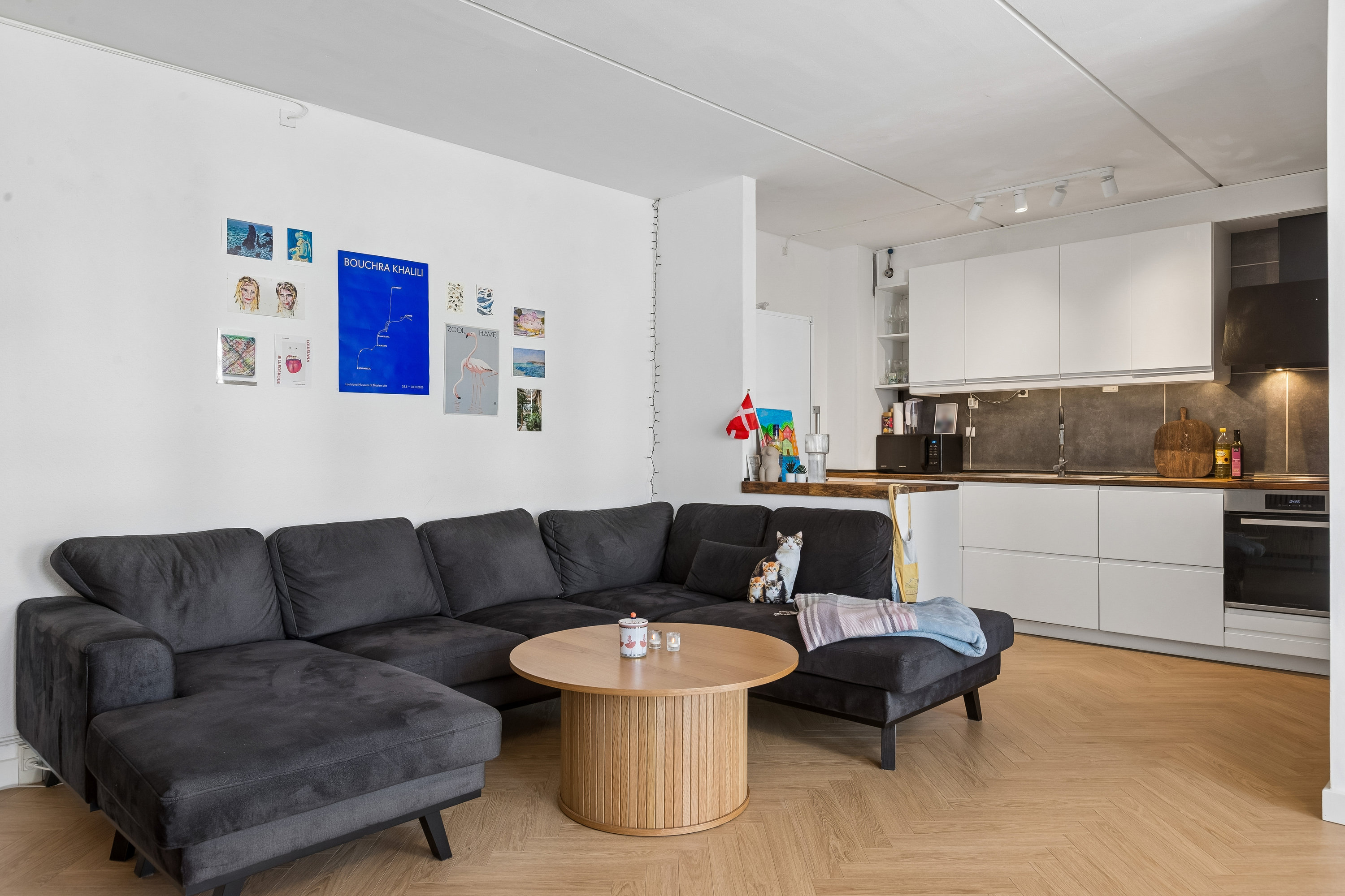 Fremhævet stue billede i fuldskærmstilstand. Billede af Birketinget 12, 1. 3., 2300 København S