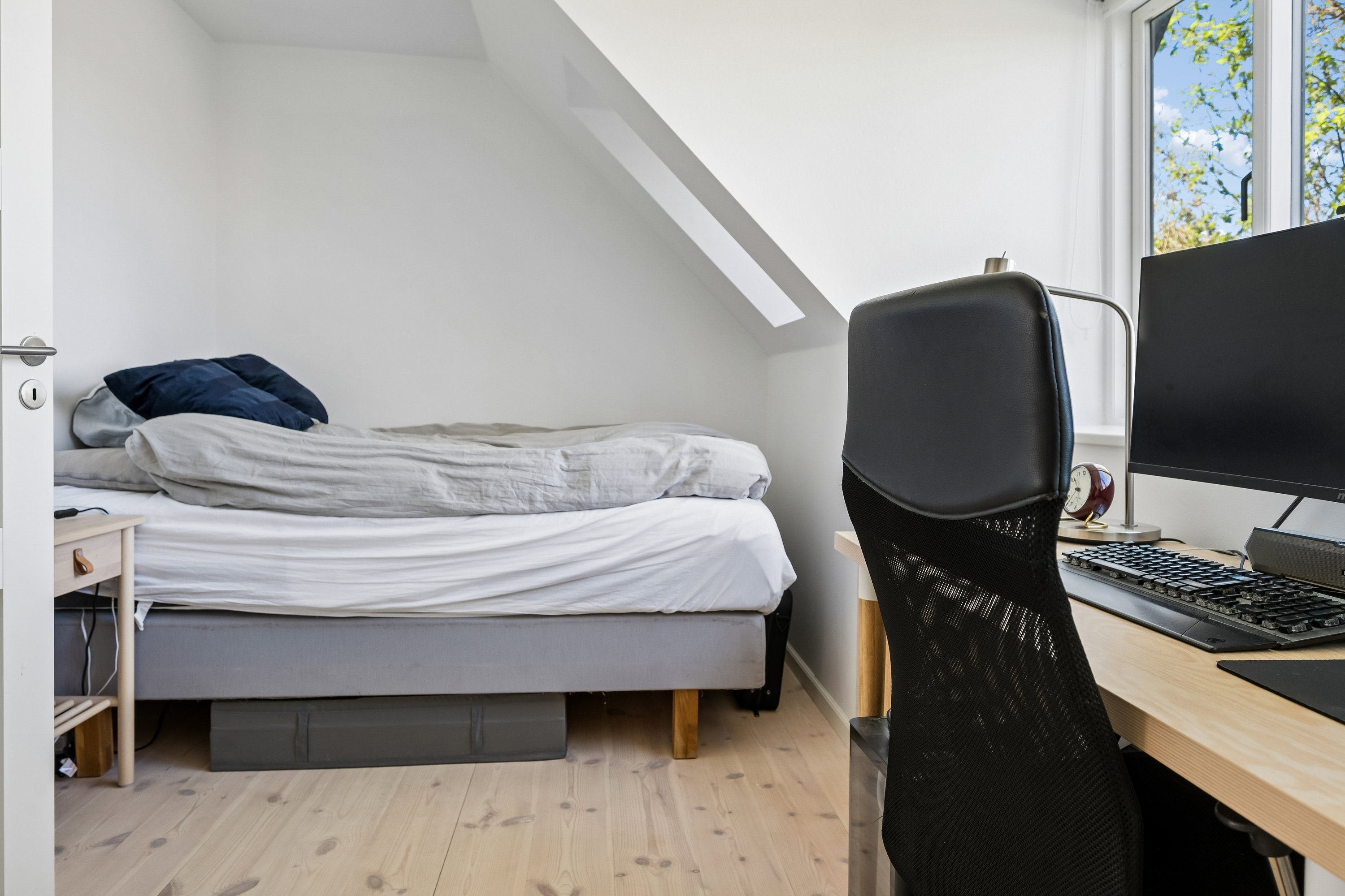 Fremhævet værelse billede i fuldskærmstilstand. Billede af Kollelevbakken 9C, 1. th., 2830 Virum