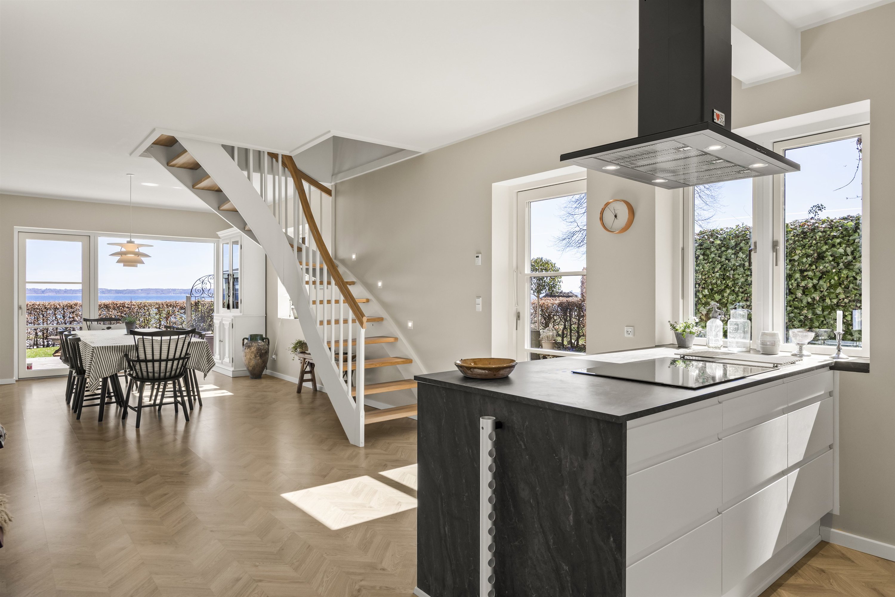 Fremhævet andet billede i fuldskærmstilstand. Billede af Nordre Strandvej 87B, Julebæk, 3150 Hellebæk