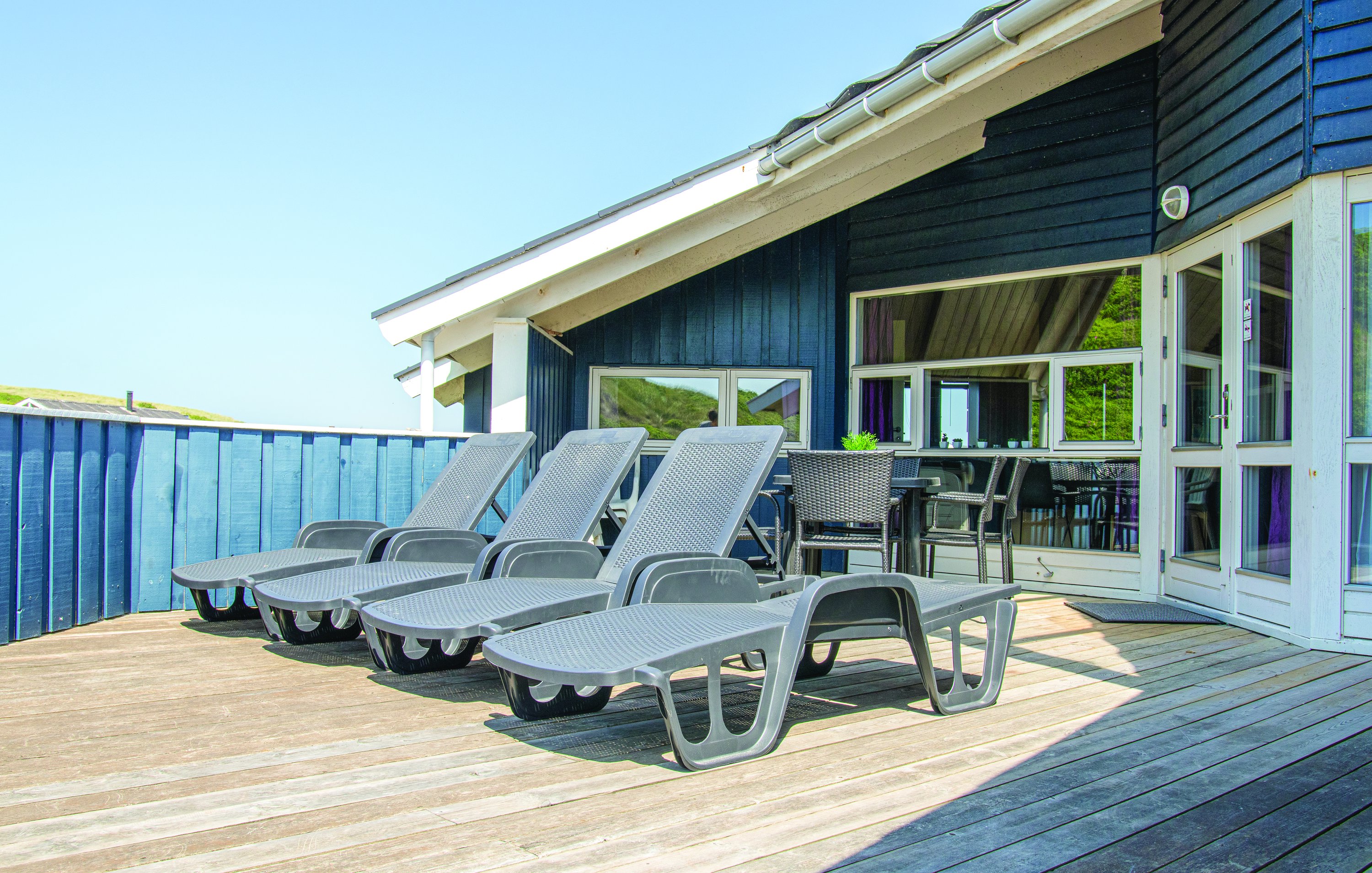 Fremhævet  billede i fuldskærmstilstand. Billede af Rauhesvej 65, Bjerregaard, 6960 Hvide Sande