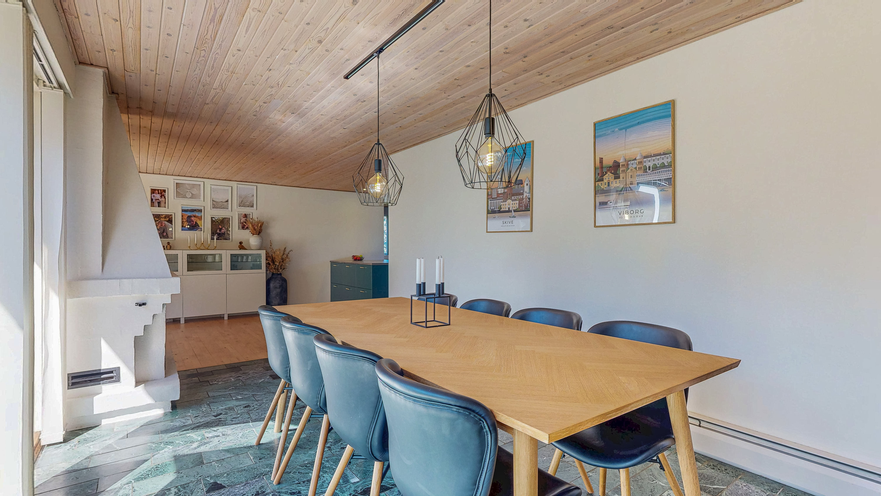 Fremhævet stue billede i fuldskærmstilstand. Billede af Svinglen 50, 8800 Viborg