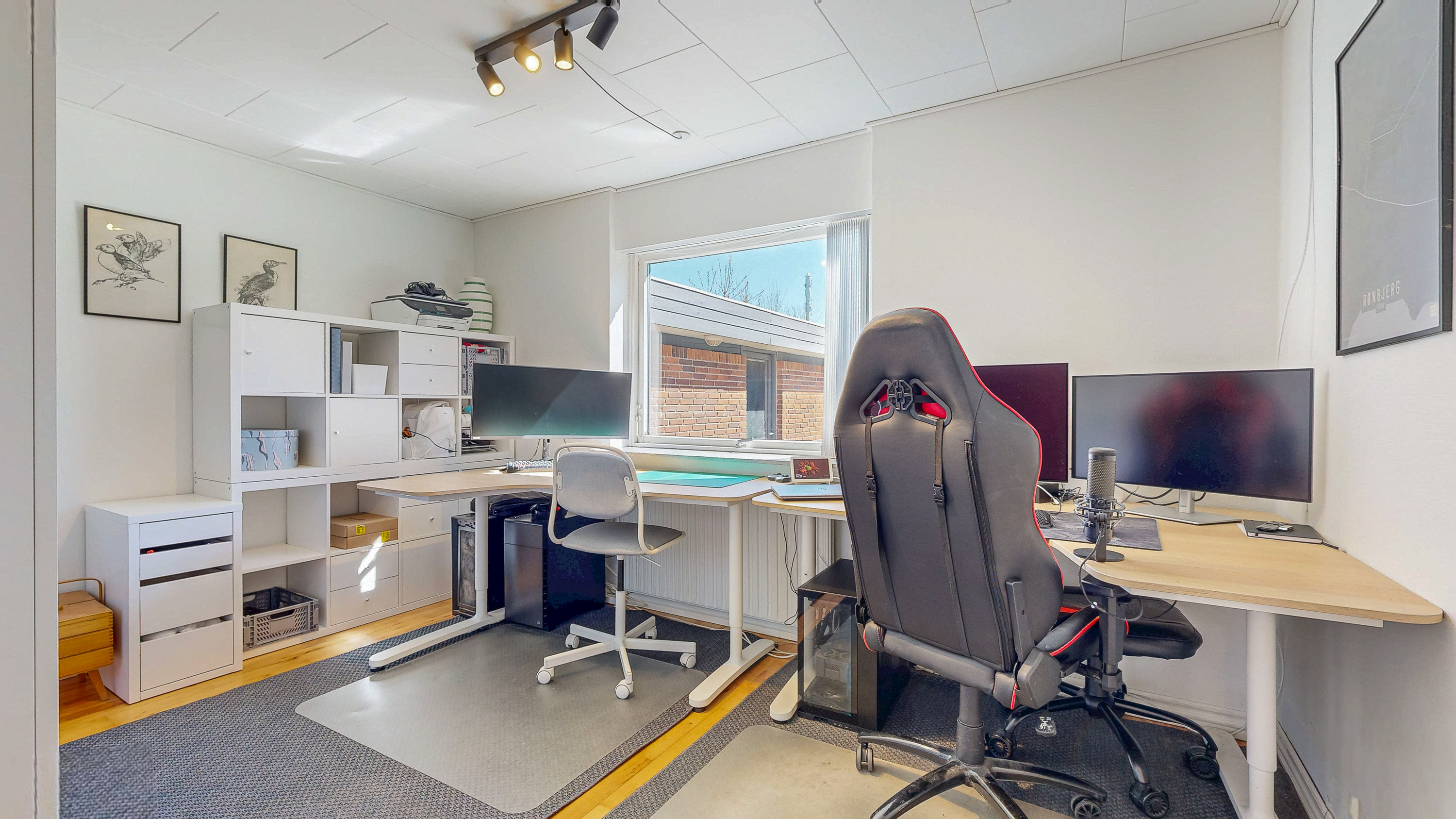 Fremhævet kontor billede i fuldskærmstilstand. Billede af Svinglen 50, 8800 Viborg