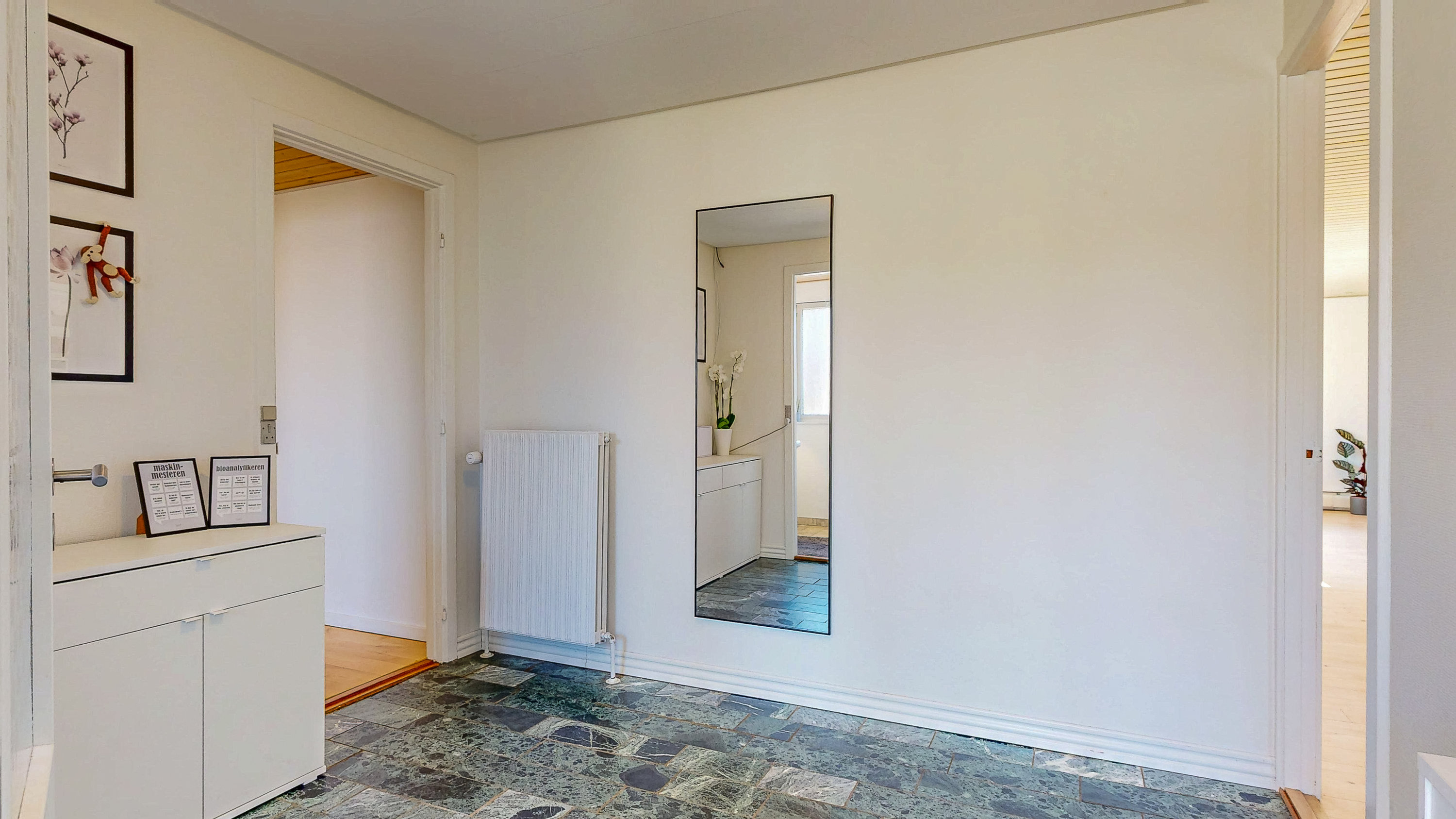 Fremhævet entré billede i fuldskærmstilstand. Billede af Svinglen 50, 8800 Viborg