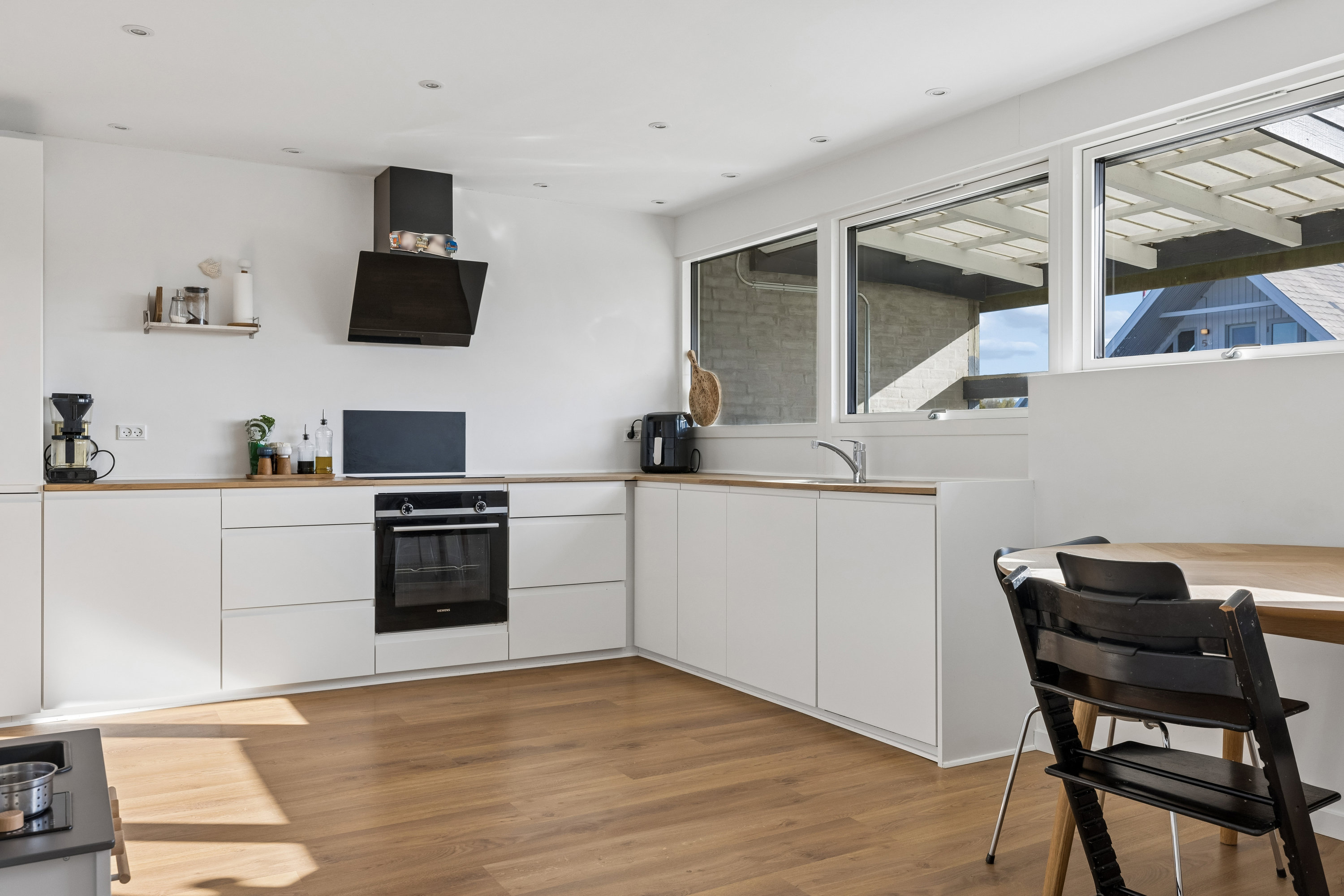 Miniaturebillede 1: køkken. Billede af Musvågevej 13, Snestrup, 5210 Odense NV