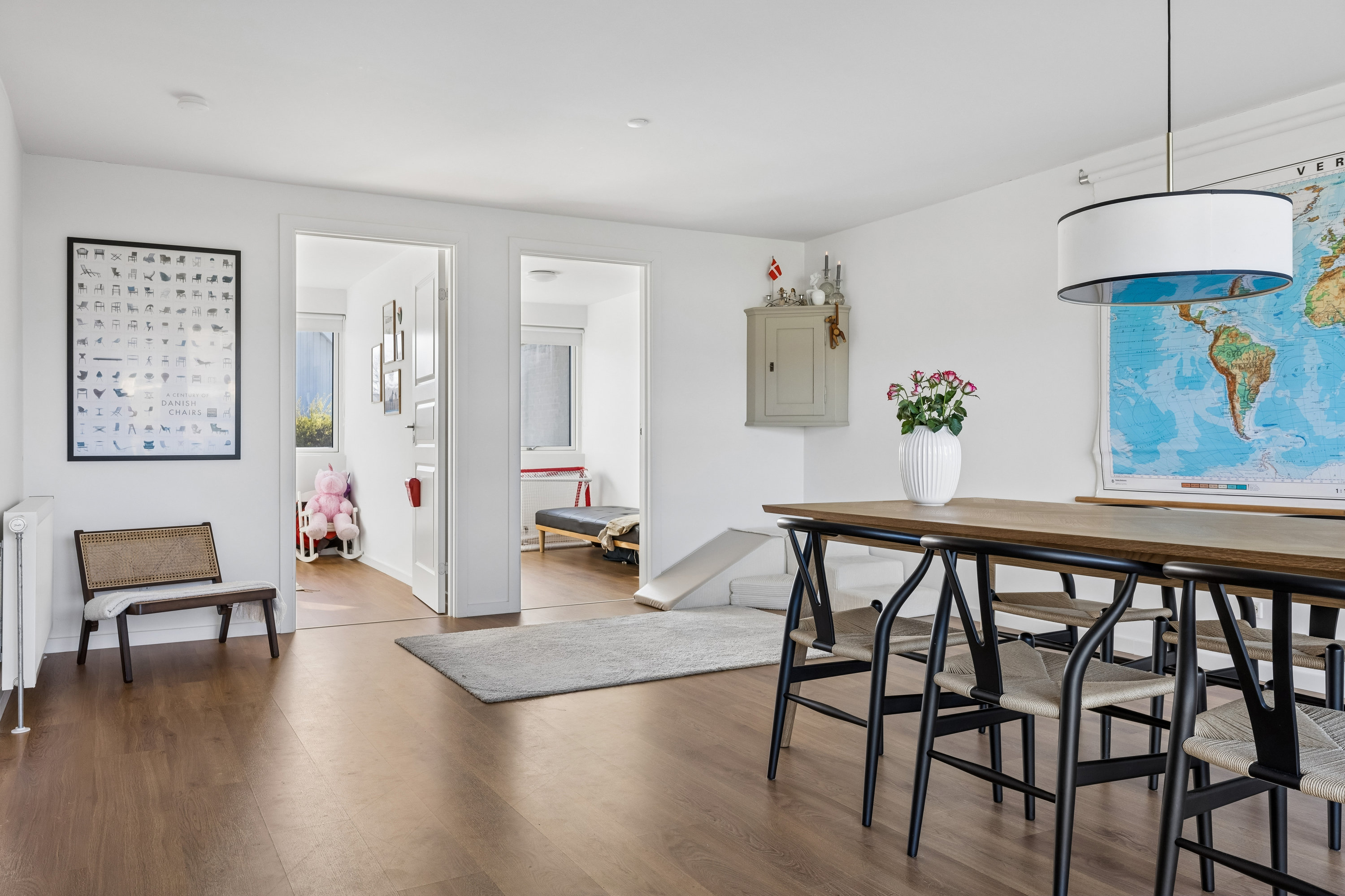 Fremhævet stue billede i fuldskærmstilstand. Billede af Musvågevej 13, Snestrup, 5210 Odense NV