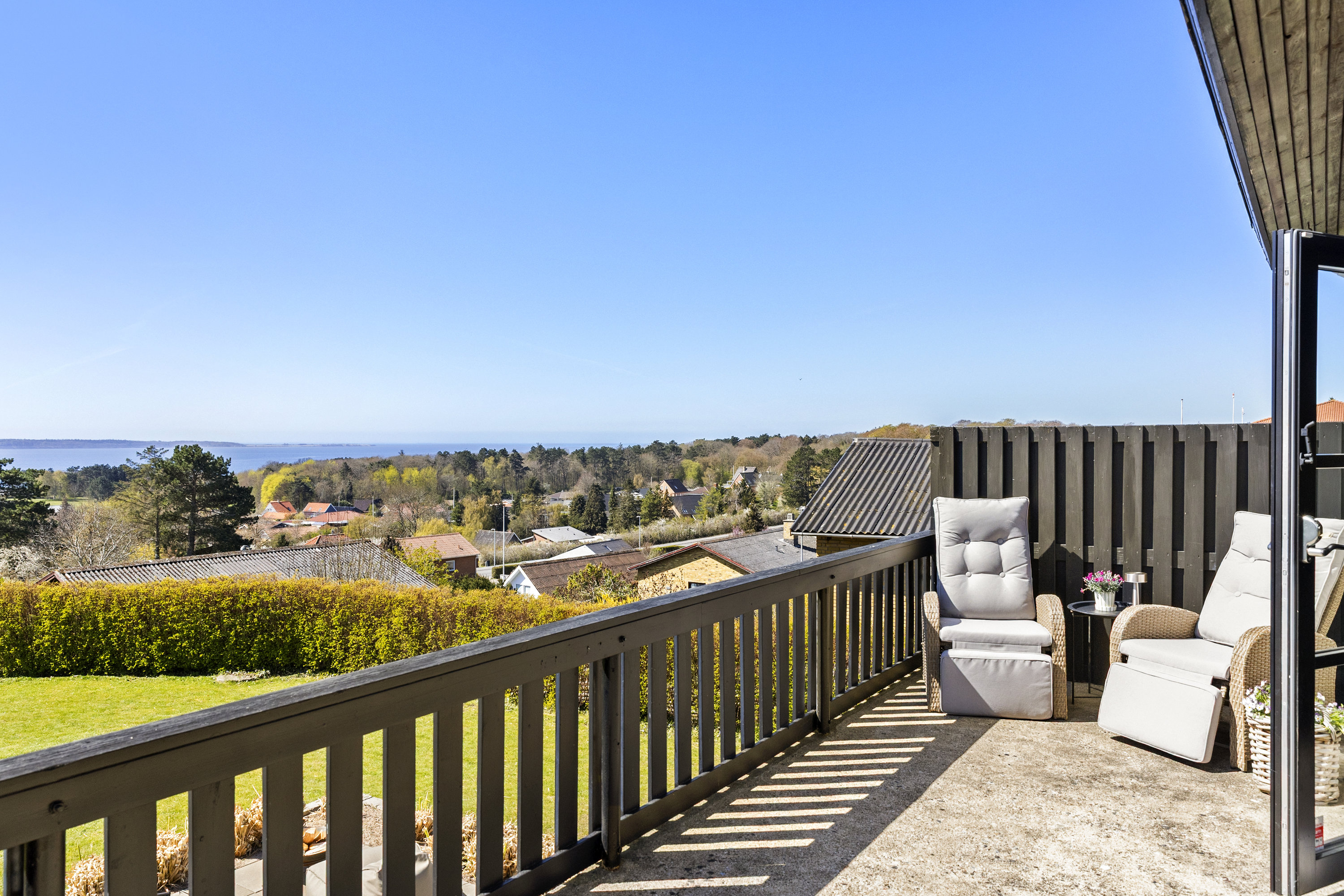 Fremhævet terrasse billede i fuldskærmstilstand. Billede af Granbakken 14, 4400 Kalundborg