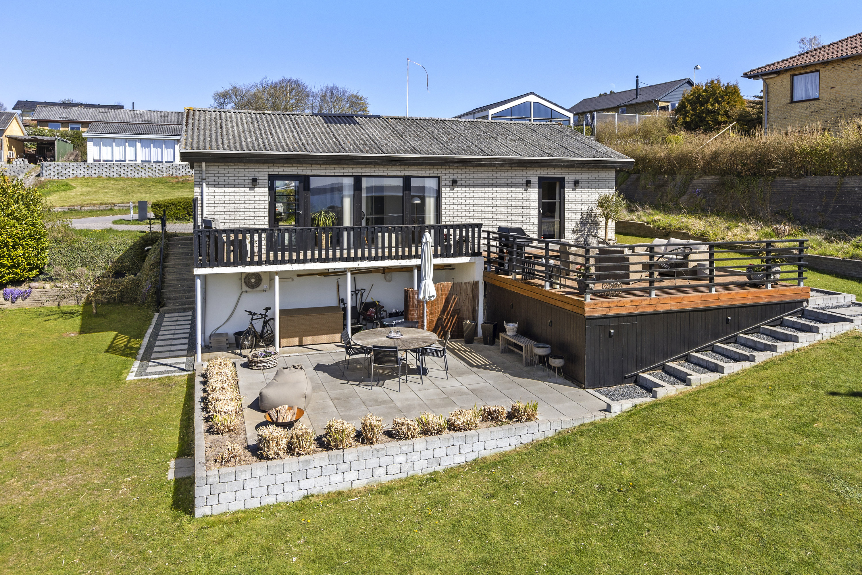 Miniaturebillede 1: ejendommen. Billede af Granbakken 14, 4400 Kalundborg