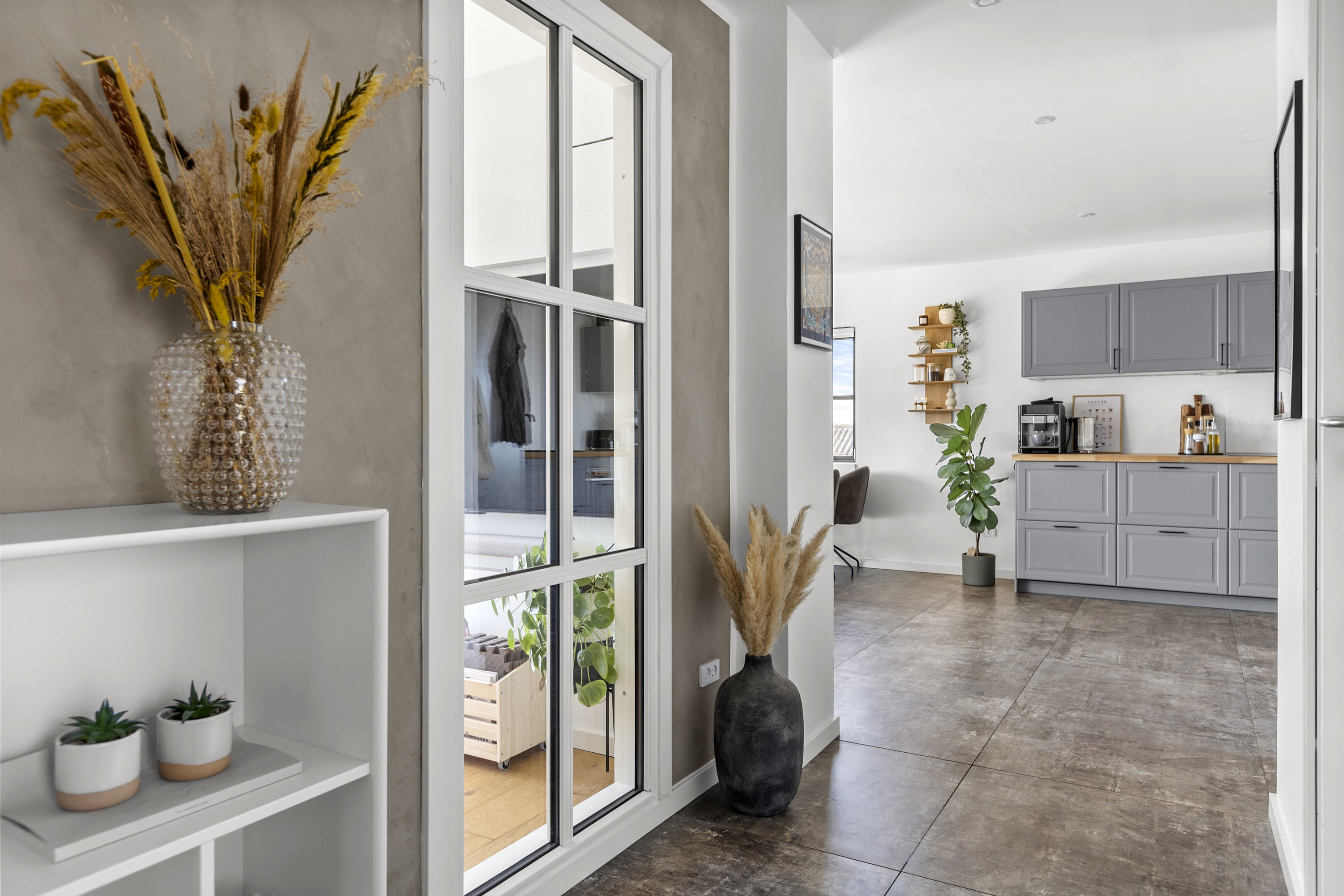 Fremhævet gang billede i fuldskærmstilstand. Billede af Granbakken 14, 4400 Kalundborg