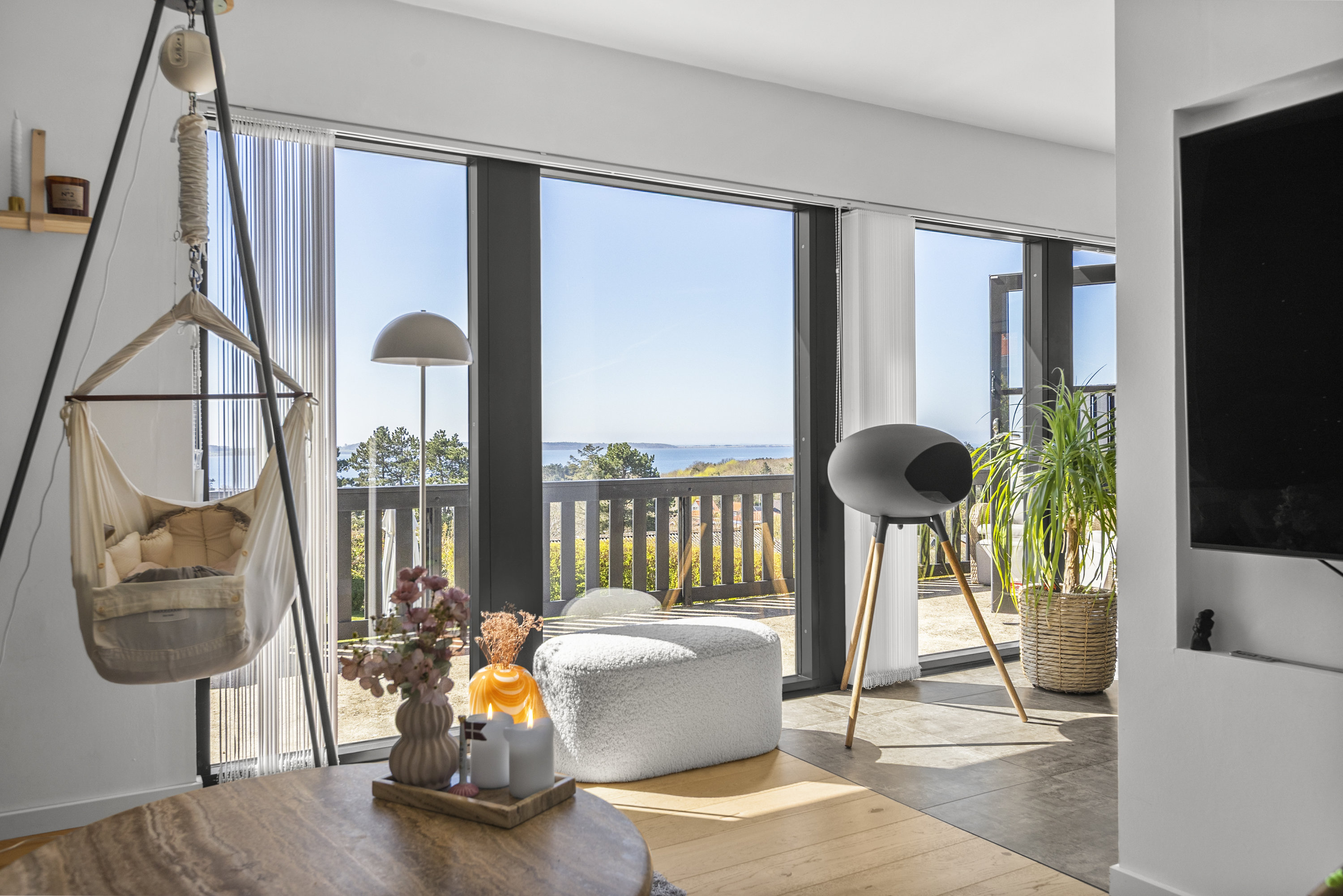 Fremhævet stue billede i fuldskærmstilstand. Billede af Granbakken 14, 4400 Kalundborg