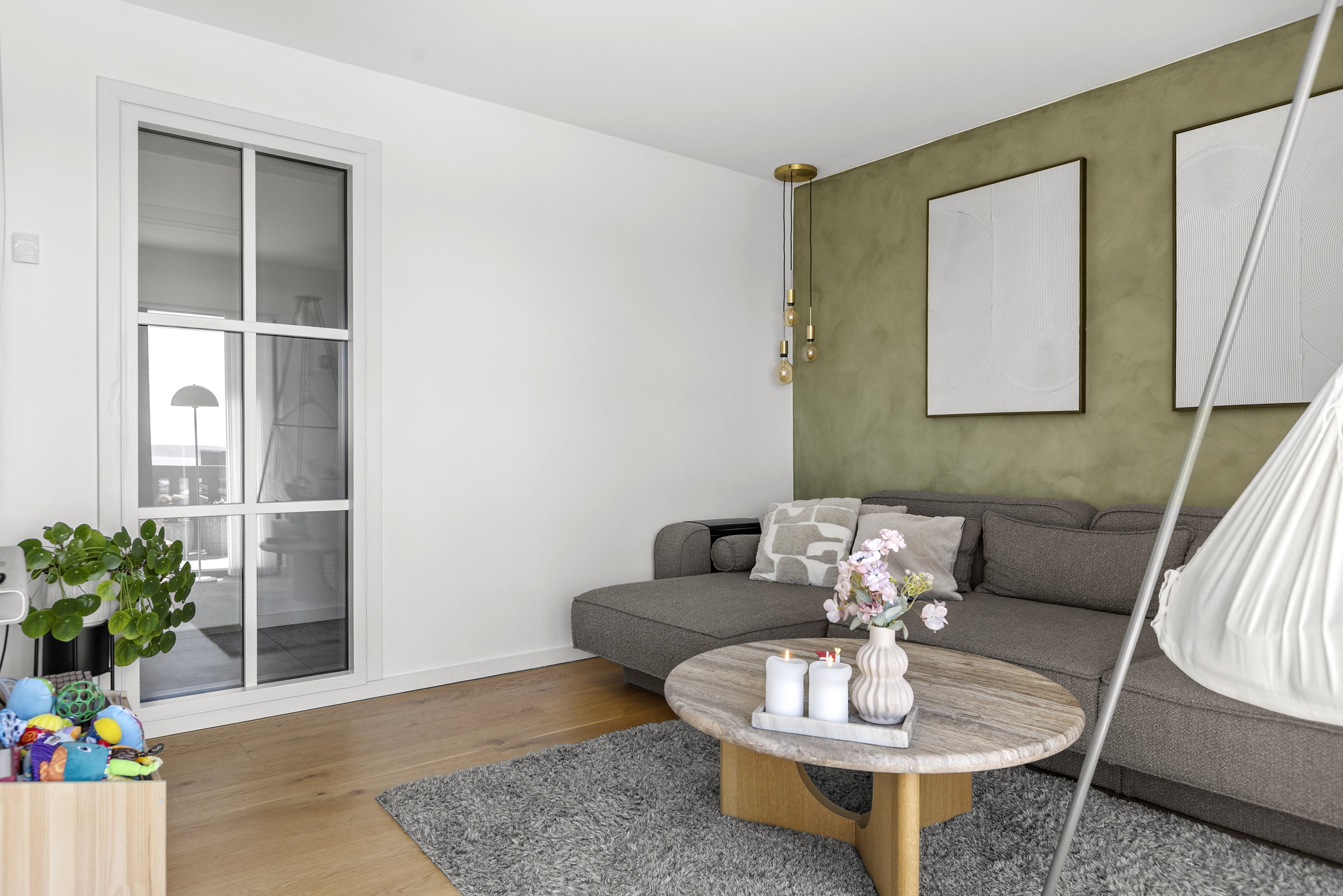 Fremhævet stue billede i fuldskærmstilstand. Billede af Granbakken 14, 4400 Kalundborg