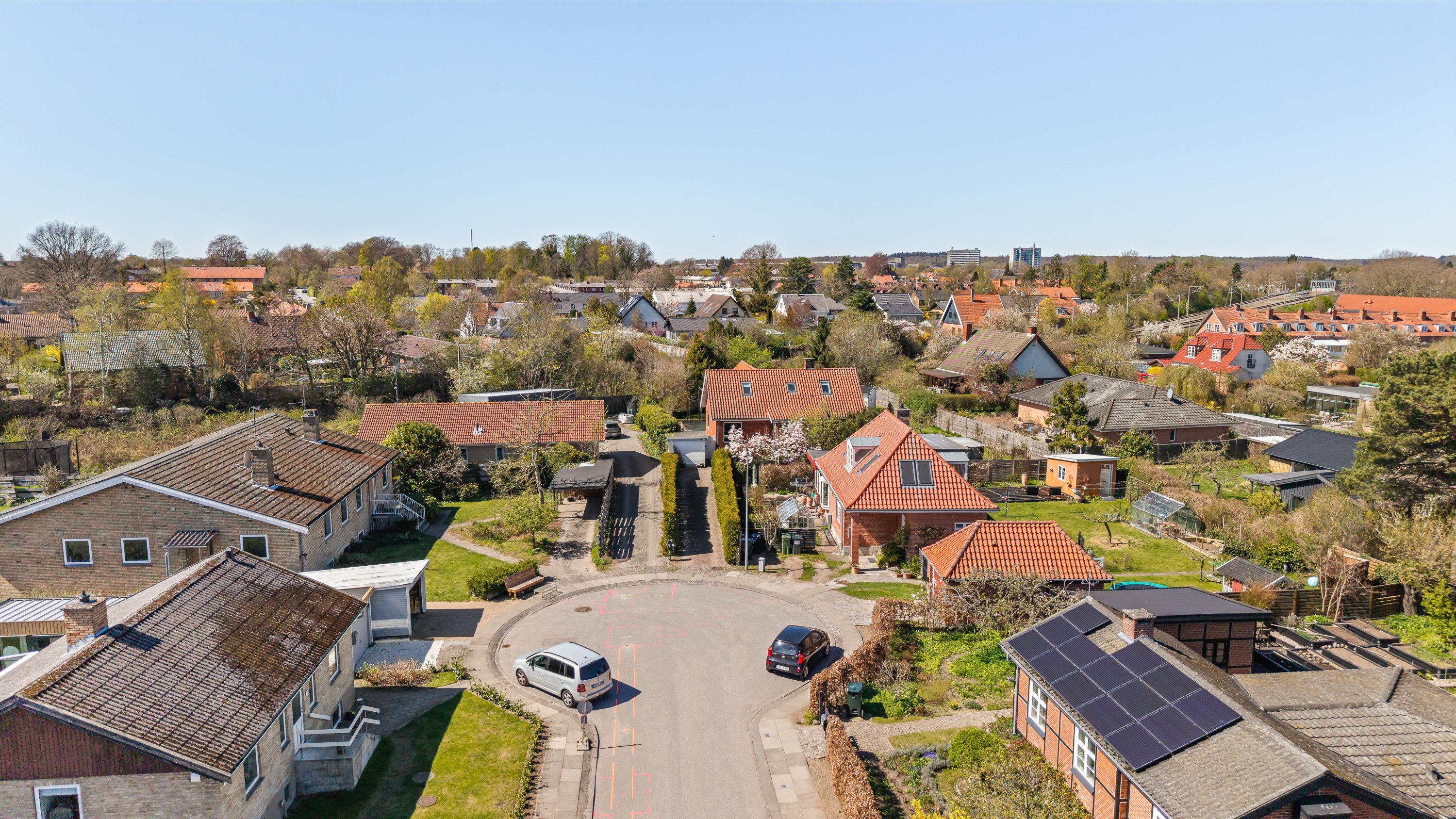 Fremhævet luftfoto billede i fuldskærmstilstand. Billede af Knuds Alle 76, 2800 Kongens Lyngby