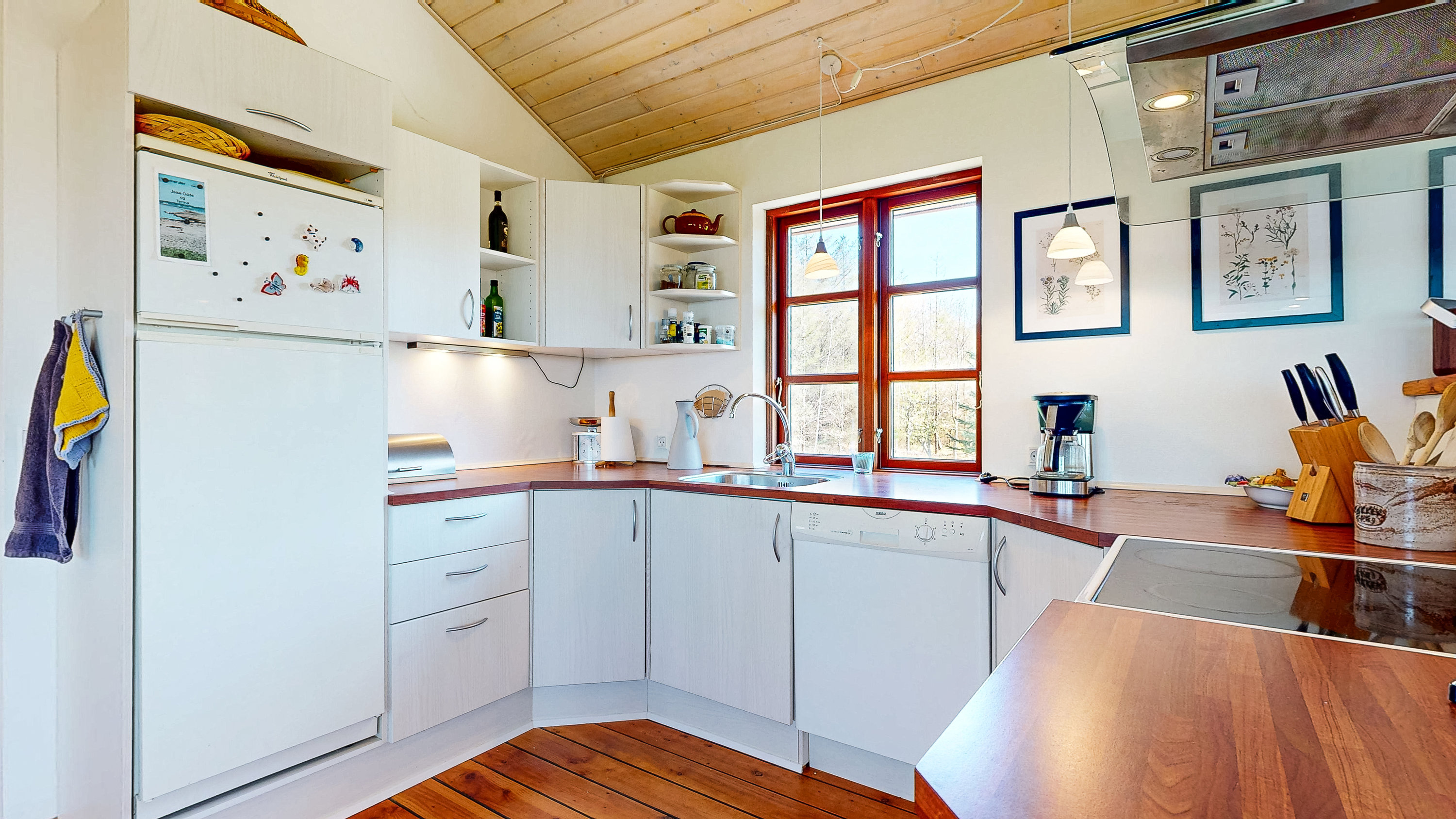 Fremhævet køkken billede i fuldskærmstilstand. Billede af Jelsevej 443, Lundø, 7840 Højslev