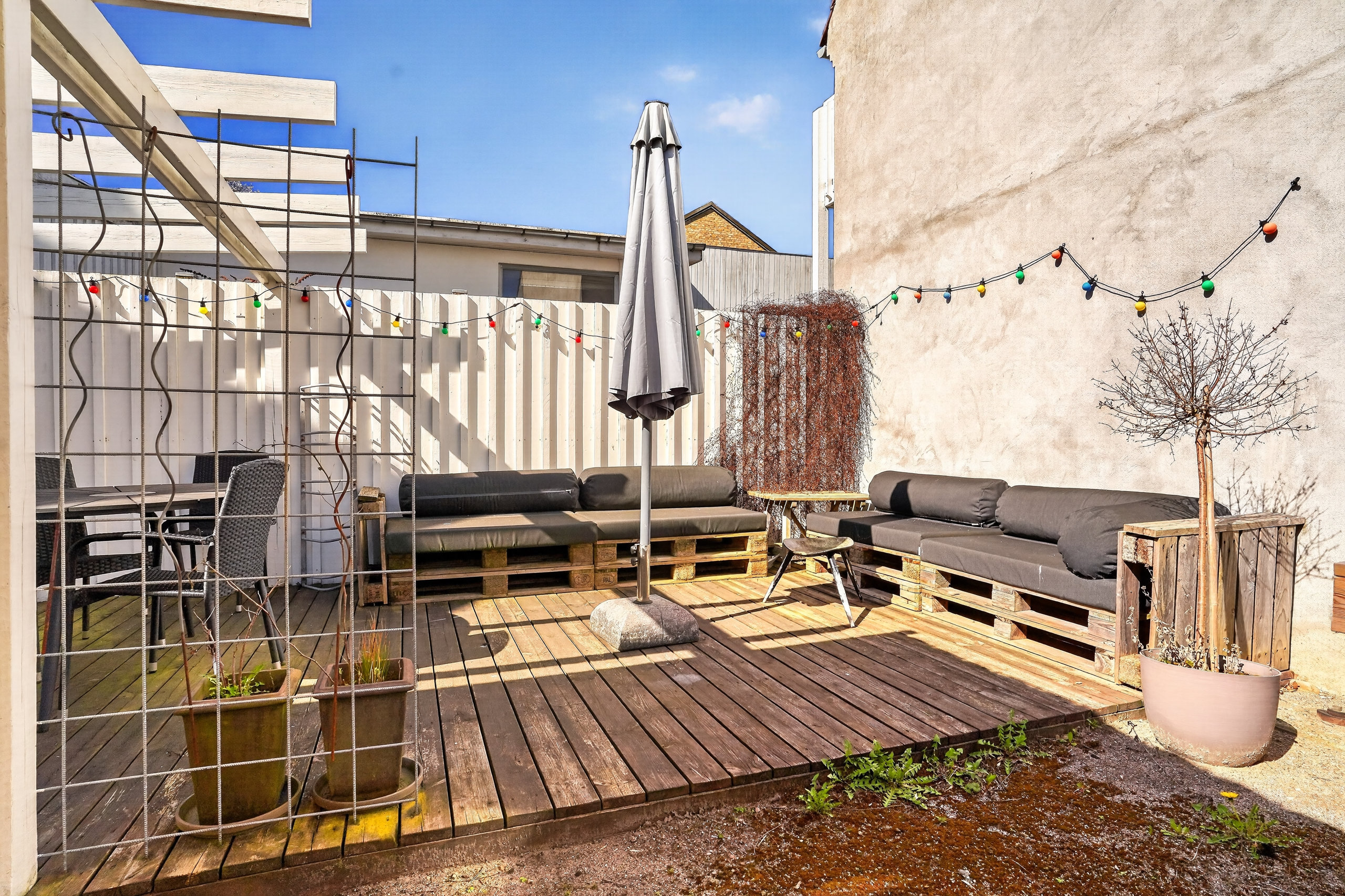 Fremhævet terrasse billede i fuldskærmstilstand. Billede af Rolighedsvej 25, st.. th., 3000 Helsingør